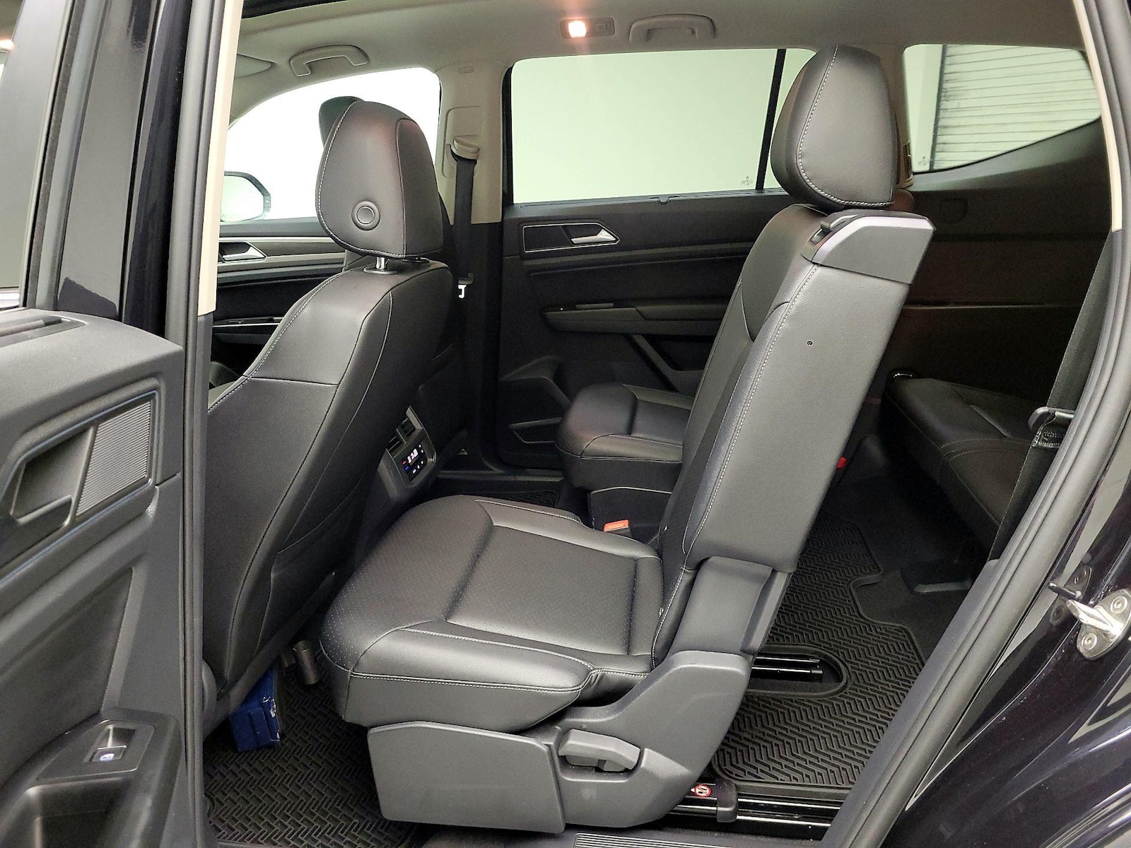 2019 Volkswagen Atlas SE w/Tech - Photo 21