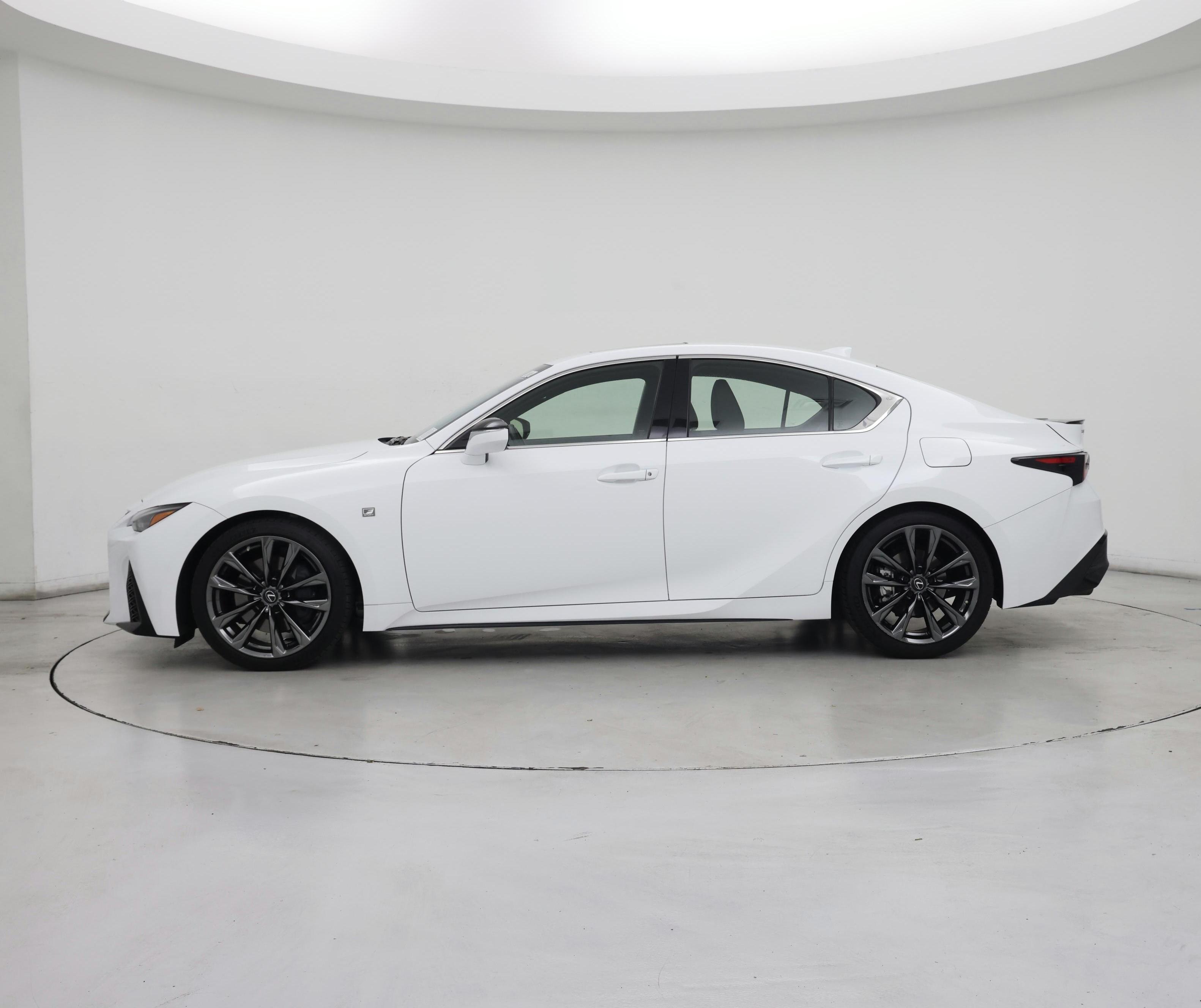 Thumbnail: 2022 Lexus IS - 3
