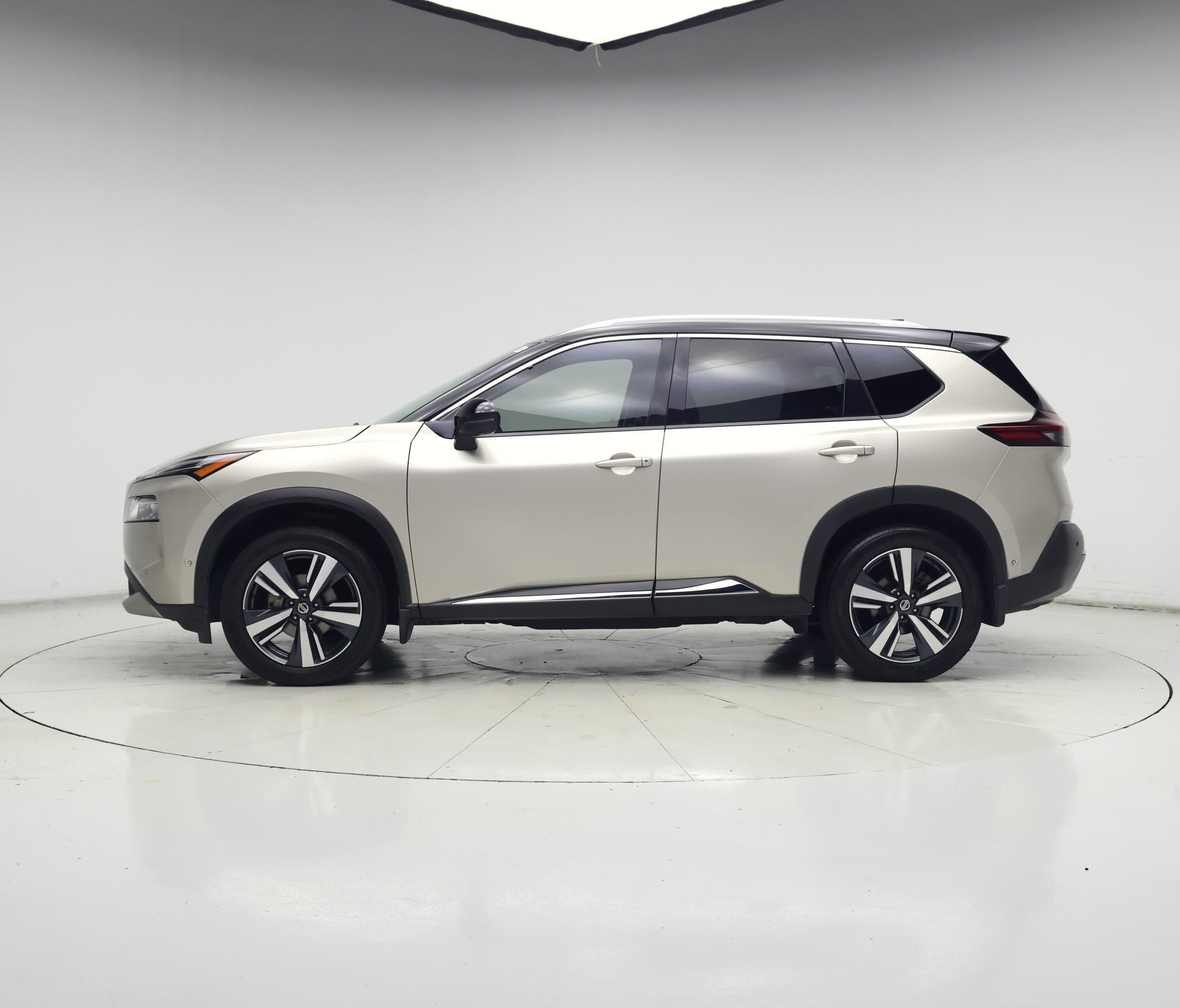 Thumbnail: 2021 Nissan Rogue - 3