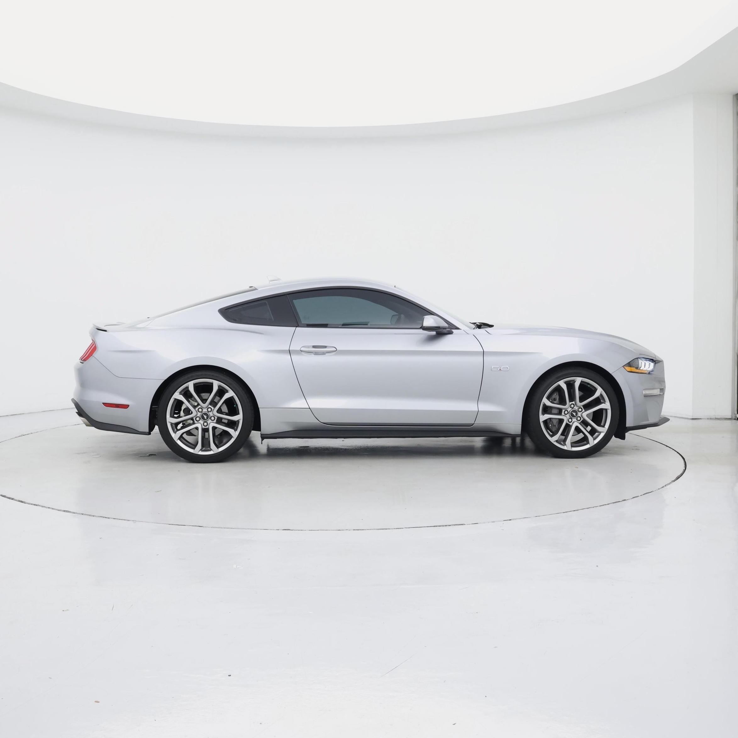 Thumbnail: 2022 Ford Mustang - 7