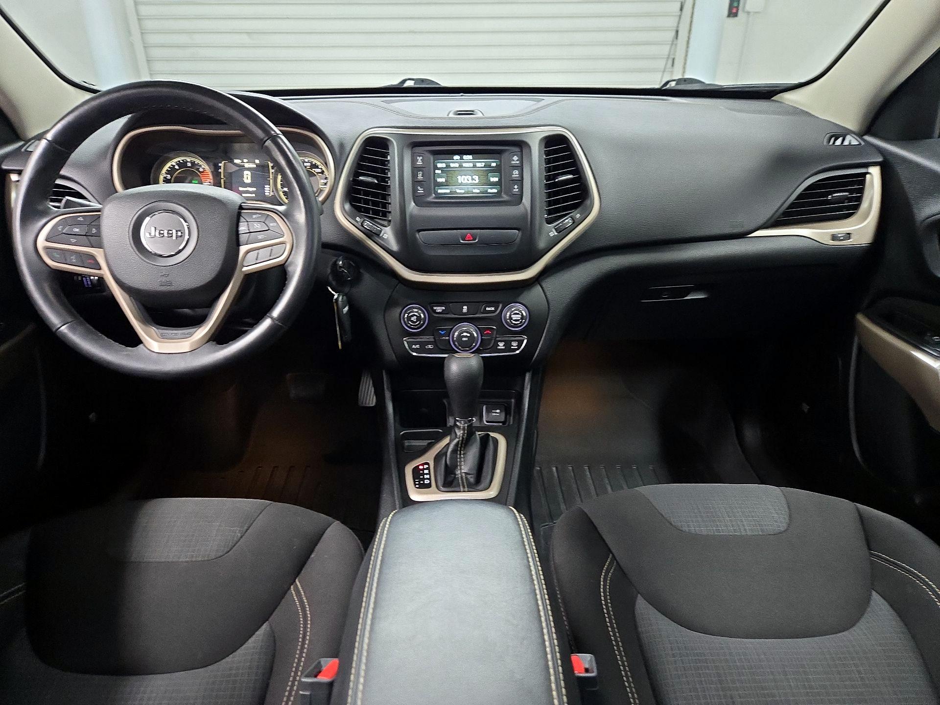 Thumbnail: 2017 Jeep Cherokee - 9