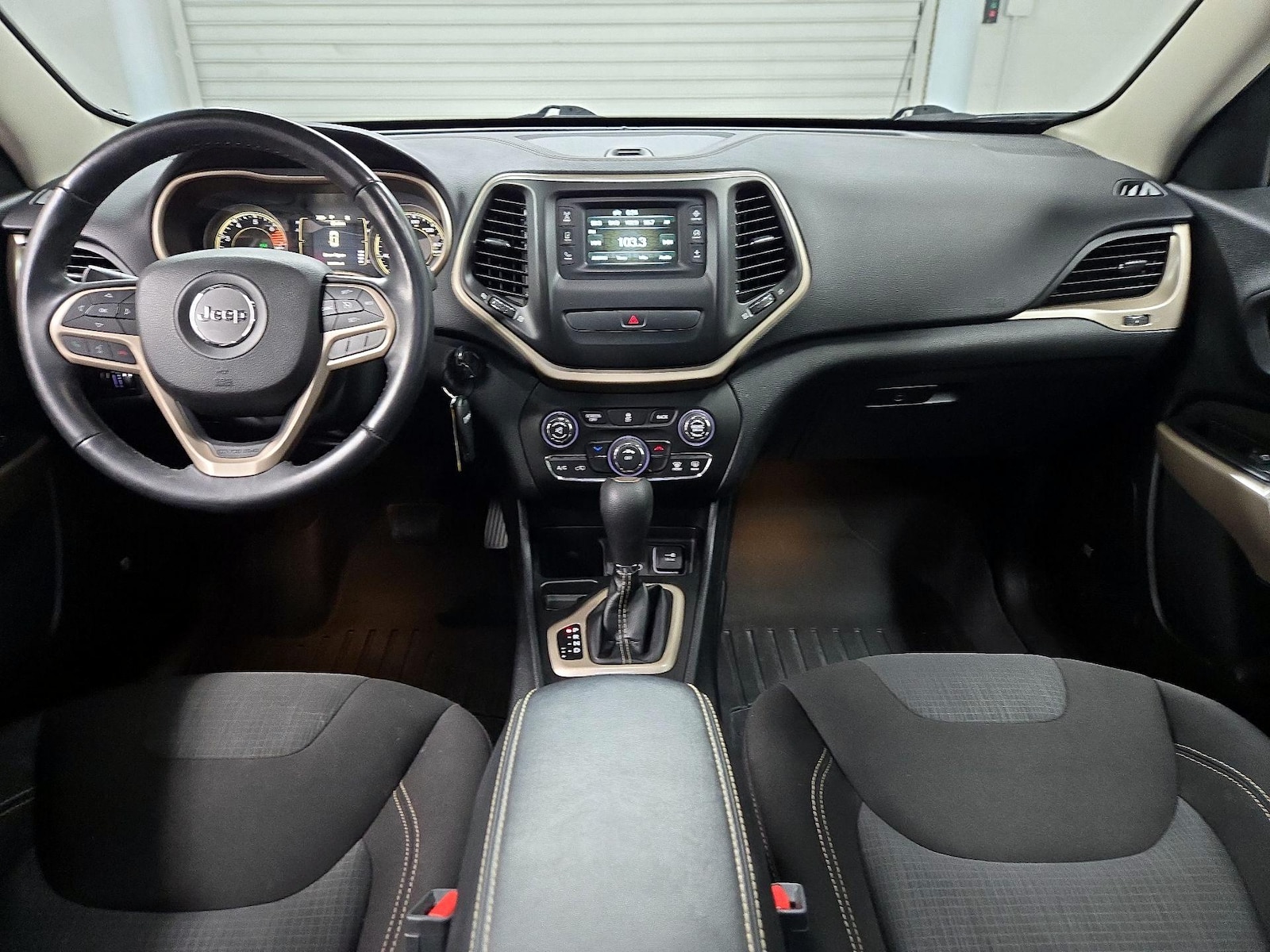 2017 Jeep Cherokee Latitude - Photo 10