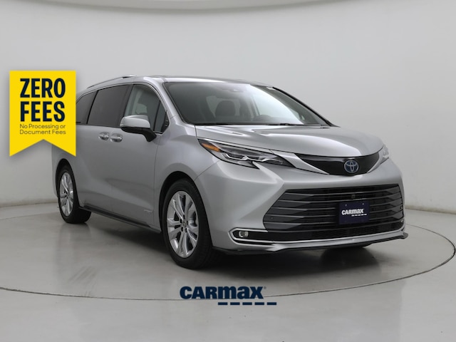 Silver 2021 Toyota Sienna Minivan Front-Wheel Drive Automatic