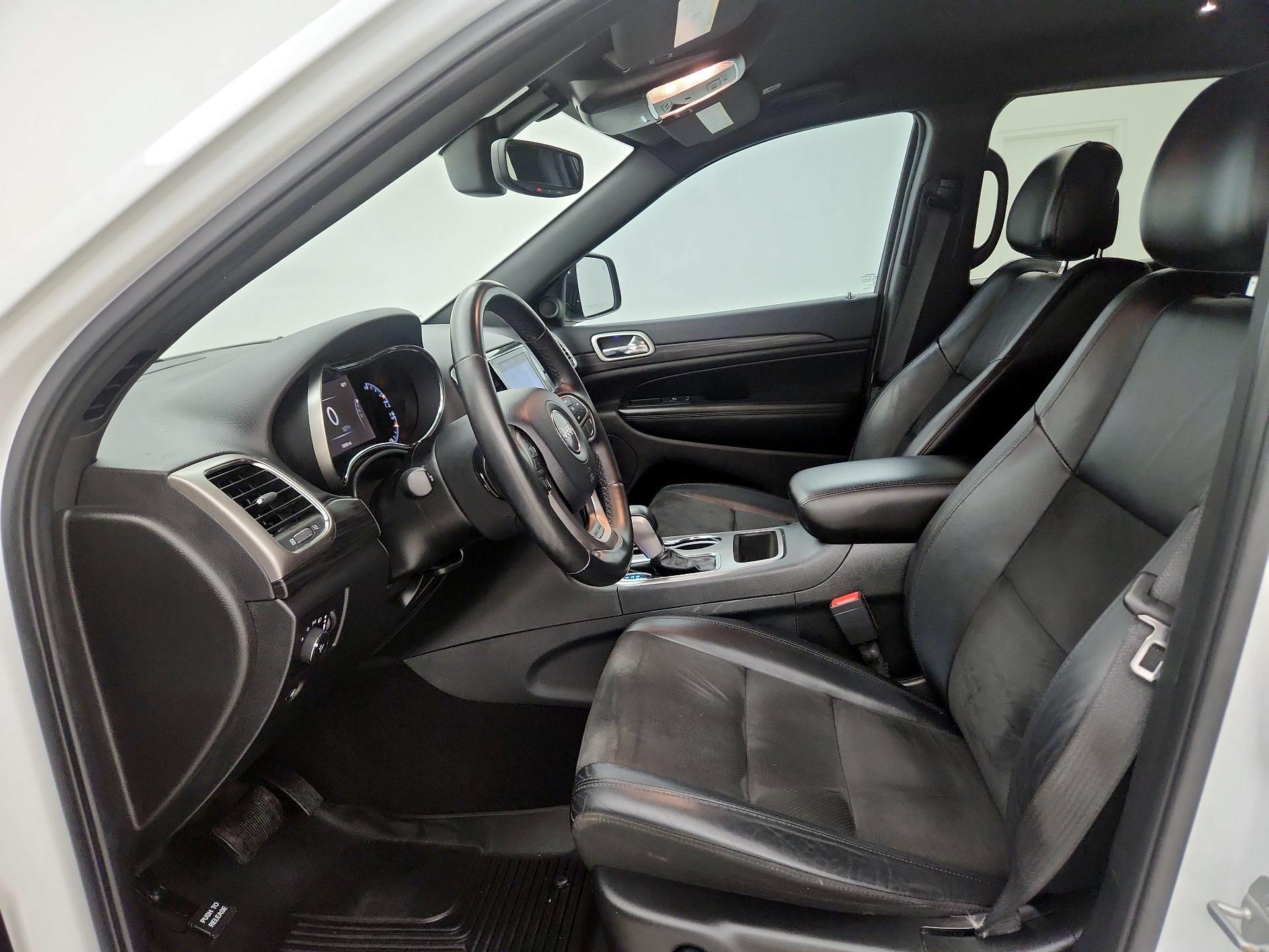 Thumbnail: 2019 Jeep Grand Cherokee - 11