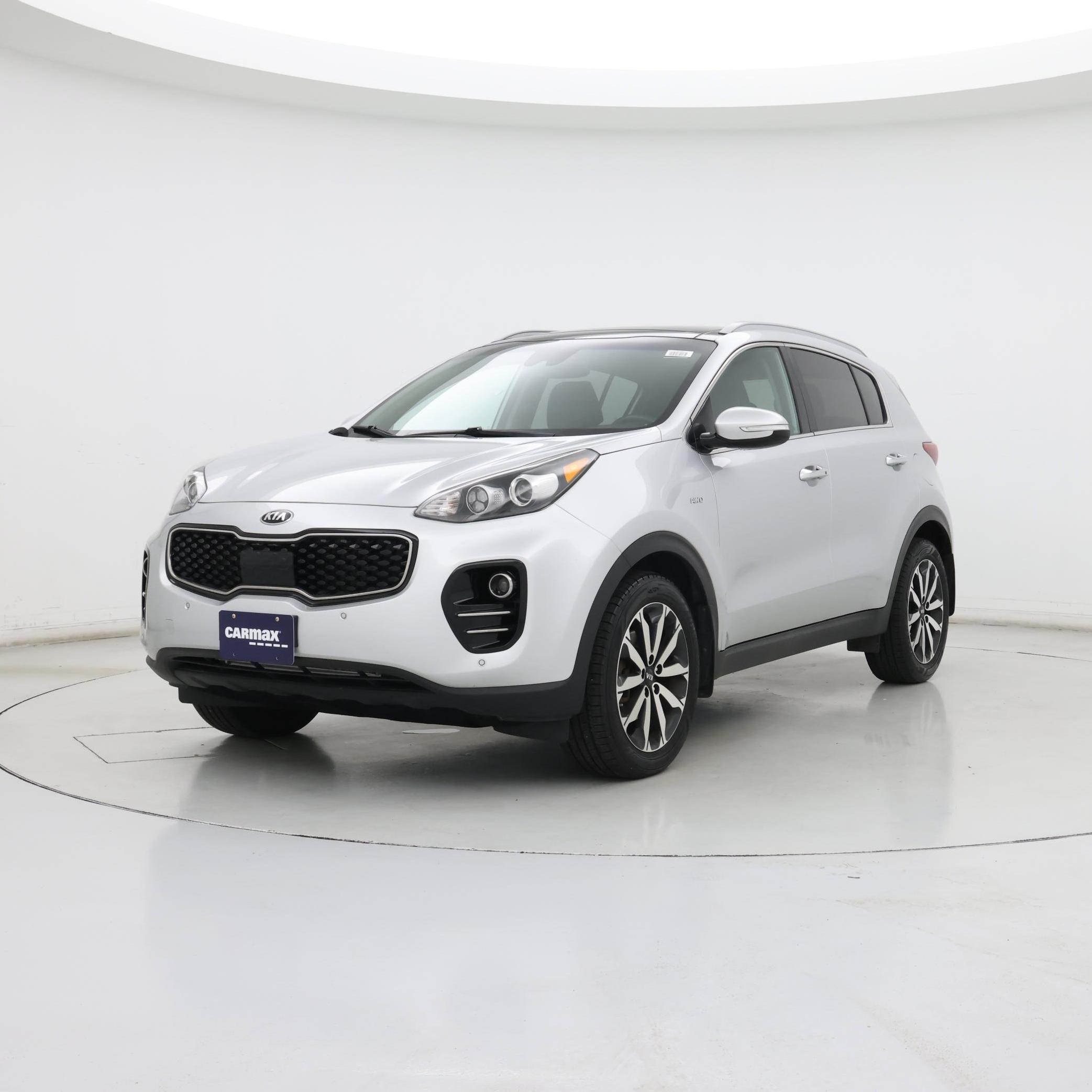 Thumbnail: 2017 Kia Sportage - 4