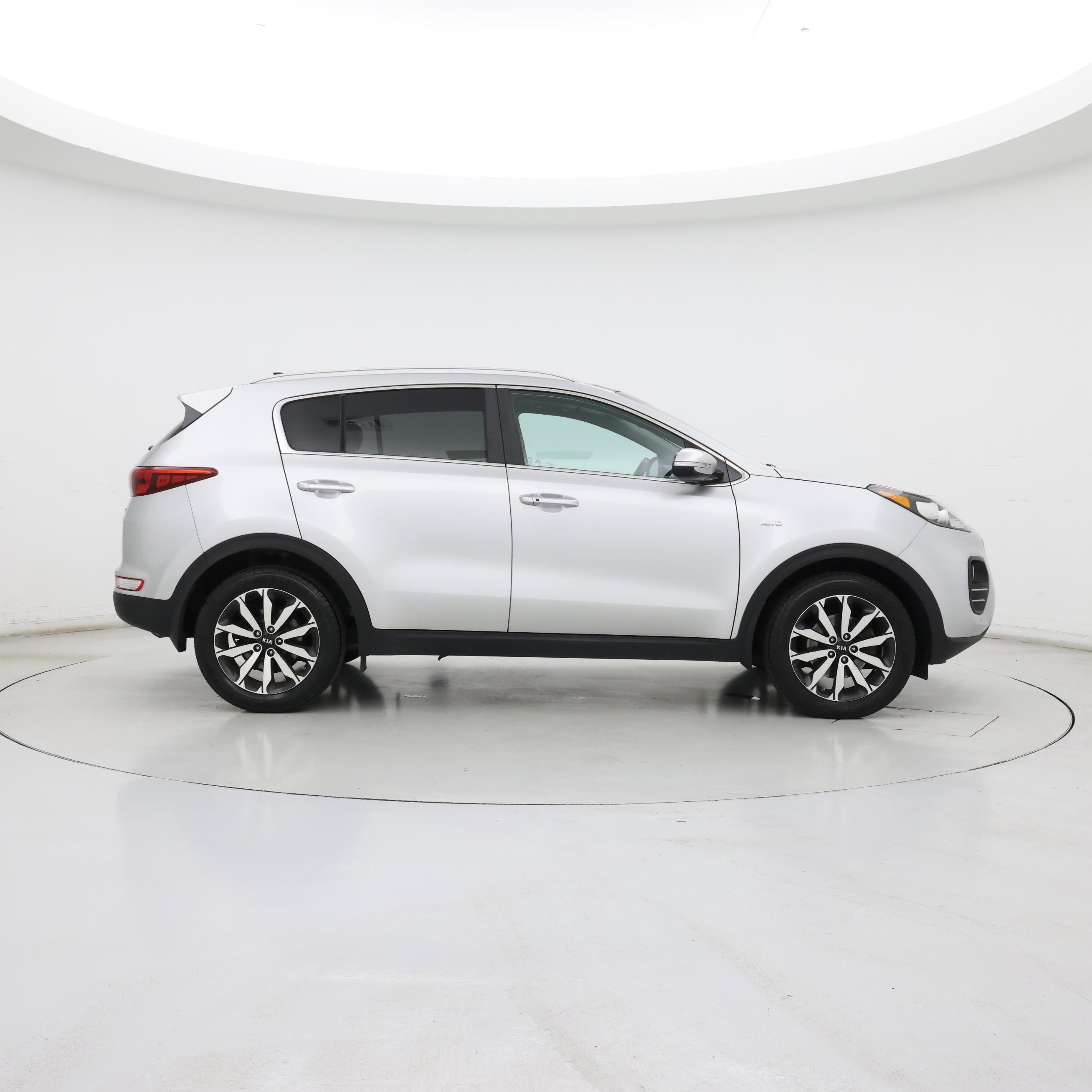 Thumbnail: 2017 Kia Sportage - 7