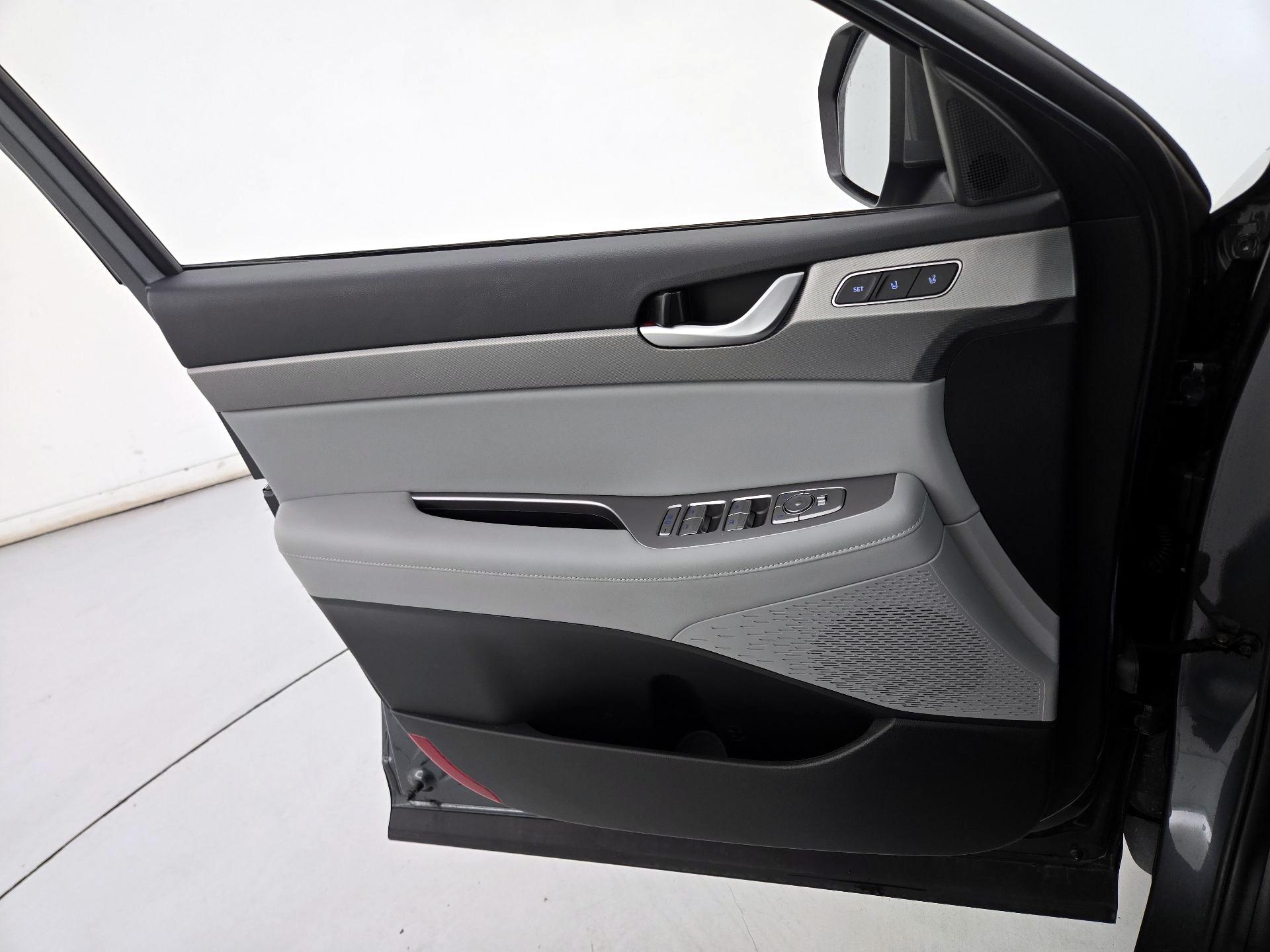 Thumbnail: 2020 Hyundai Palisade - 12