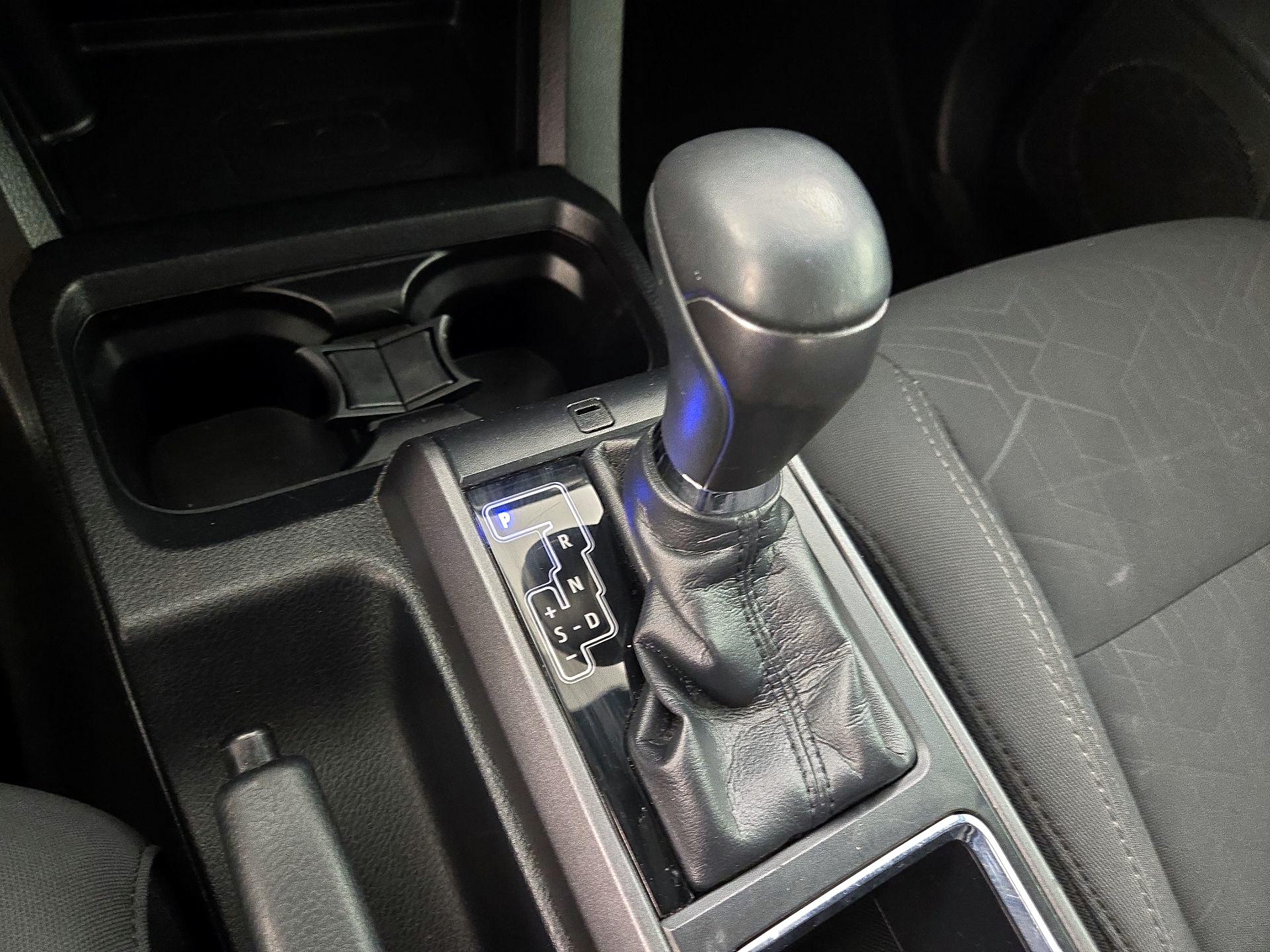 Thumbnail: 2019 Toyota Tacoma - 17