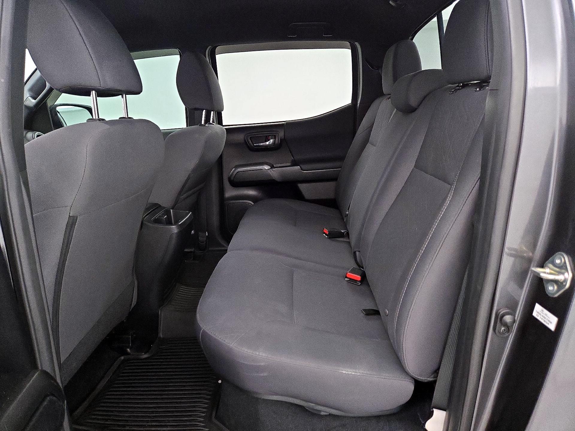 Thumbnail: 2019 Toyota Tacoma - 19