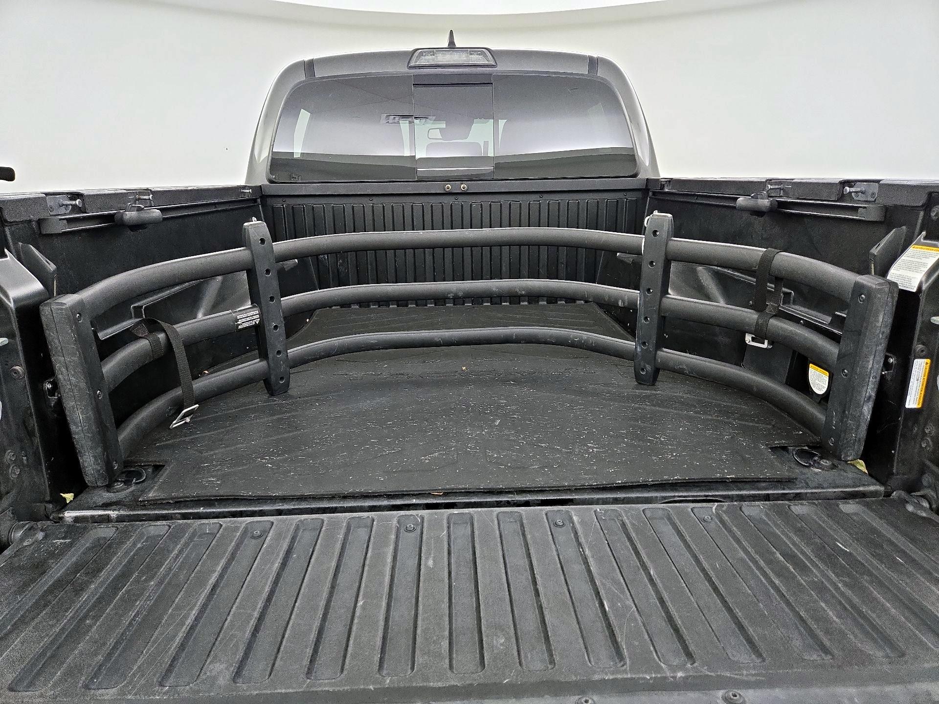 Thumbnail: 2019 Toyota Tacoma - 20