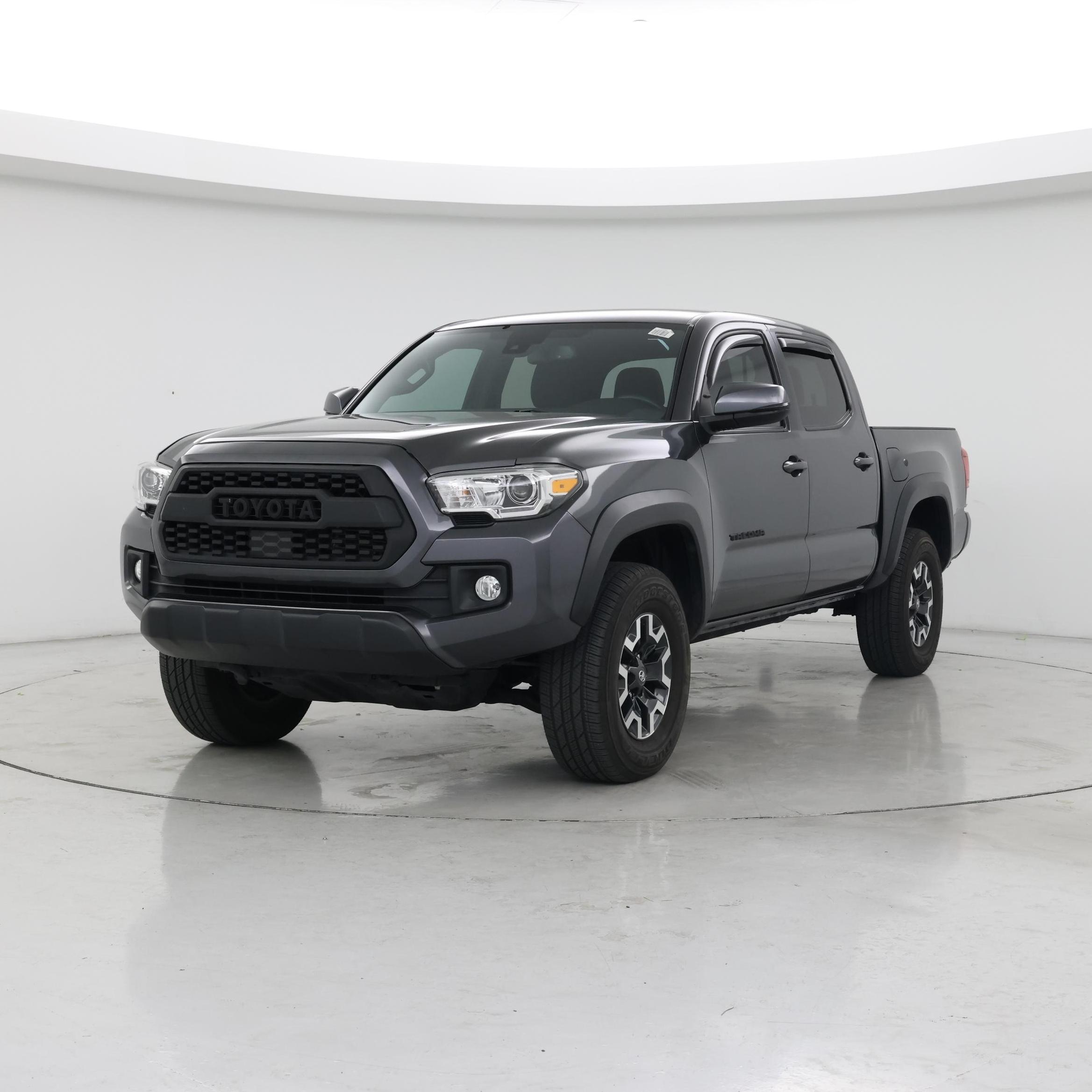 Thumbnail: 2019 Toyota Tacoma - 4