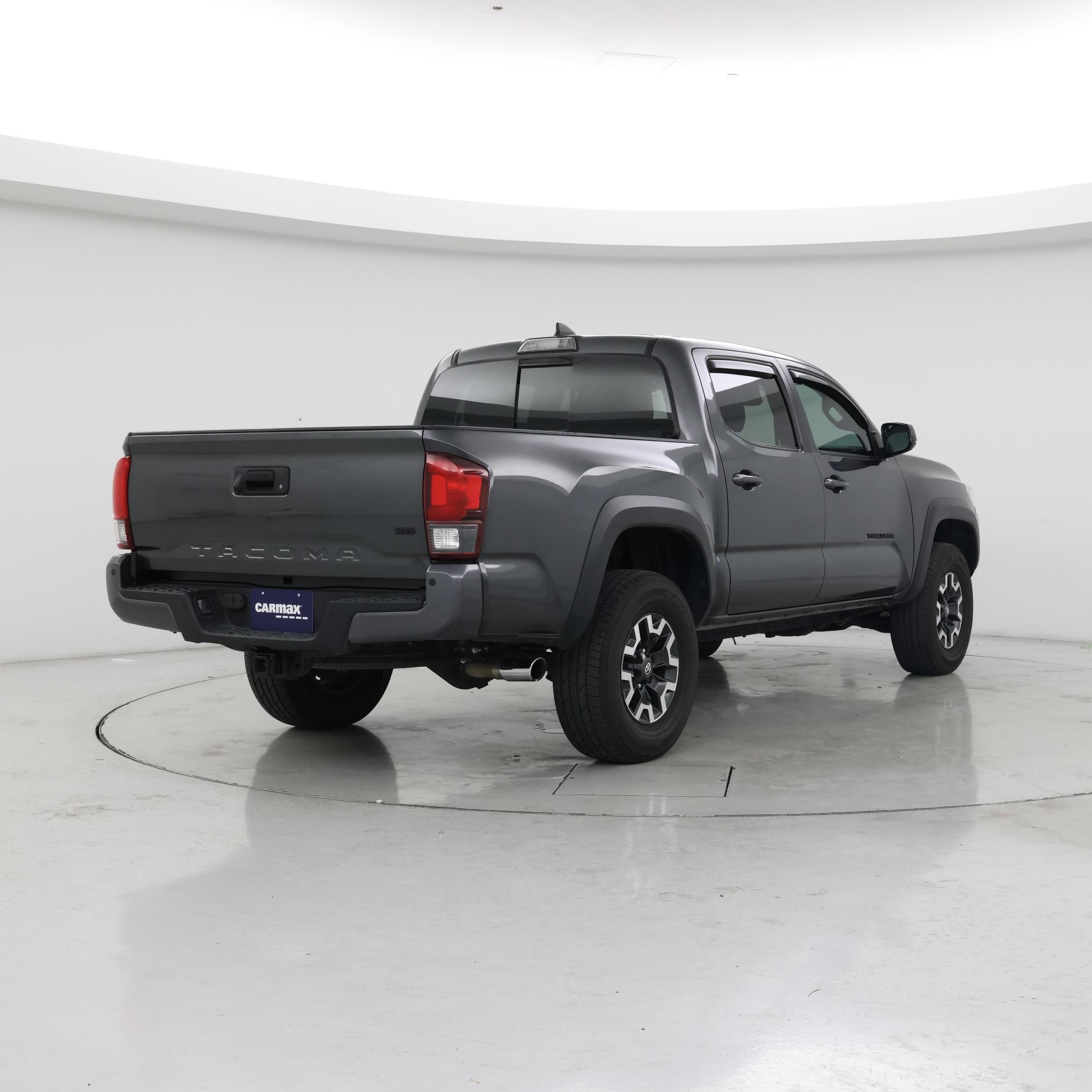 Thumbnail: 2019 Toyota Tacoma - 8