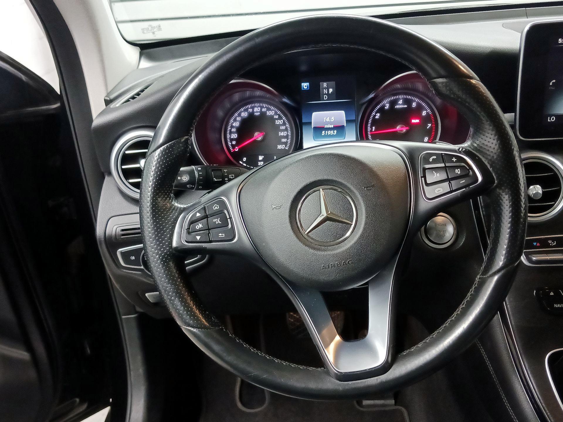 Thumbnail: 2016 Mercedes-Benz GLC - 10