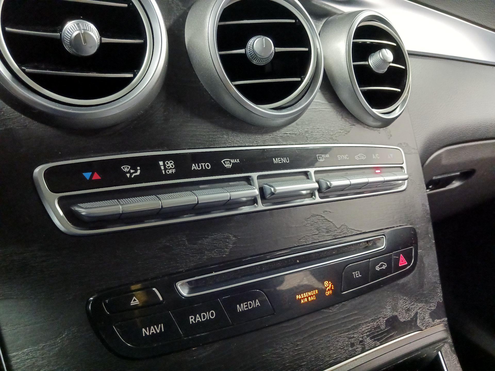Thumbnail: 2016 Mercedes-Benz GLC - 15