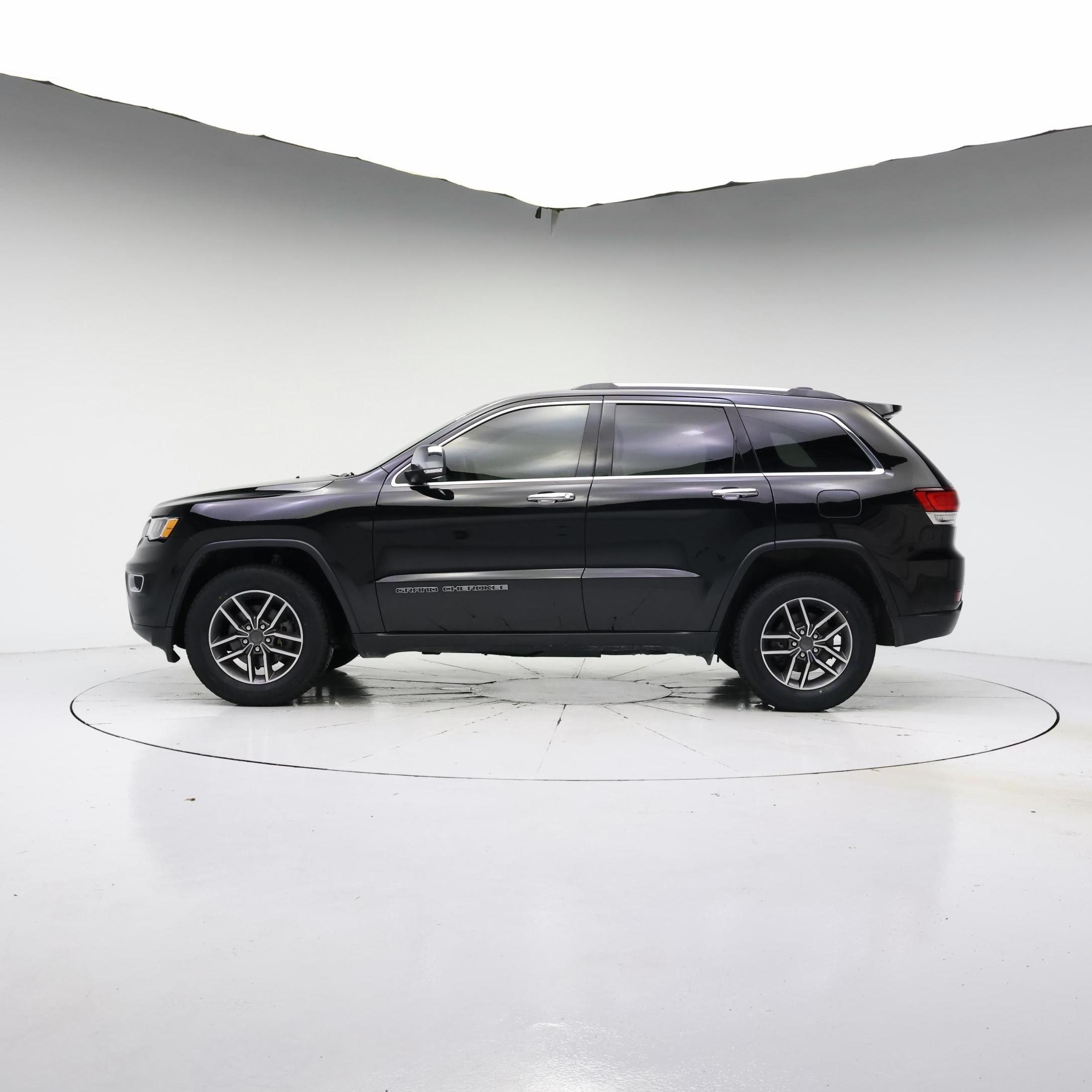 Thumbnail: 2020 Jeep Grand Cherokee - 3