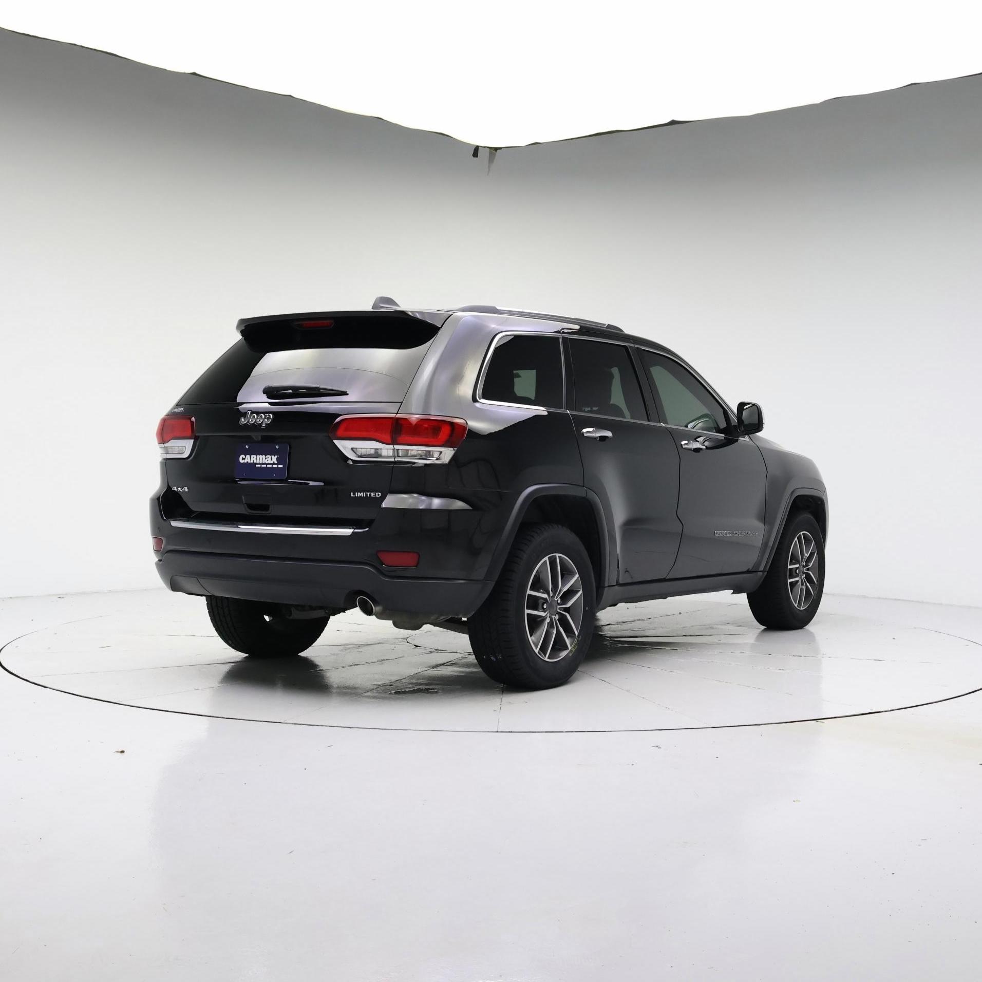 Thumbnail: 2020 Jeep Grand Cherokee - 8
