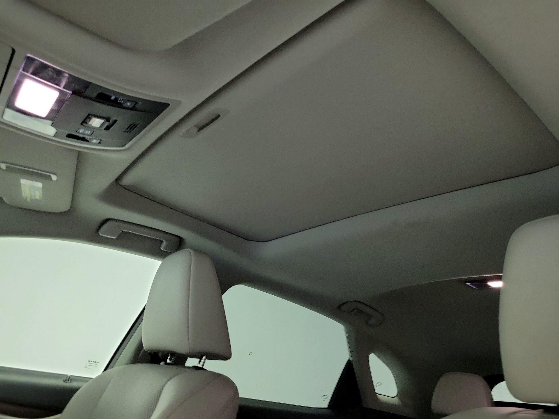 Thumbnail: 2020 Lexus RX - 19