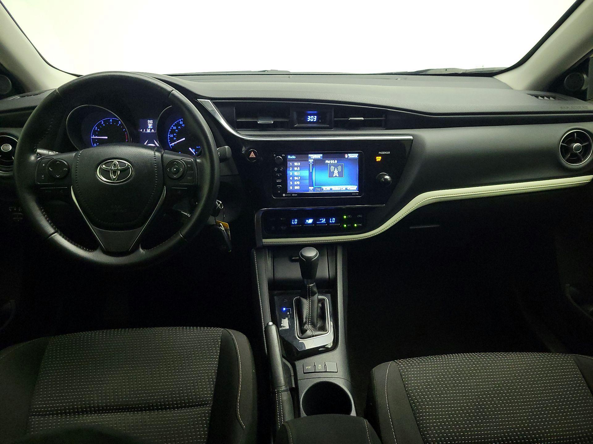 Thumbnail: 2017 Toyota Corolla iM - 9