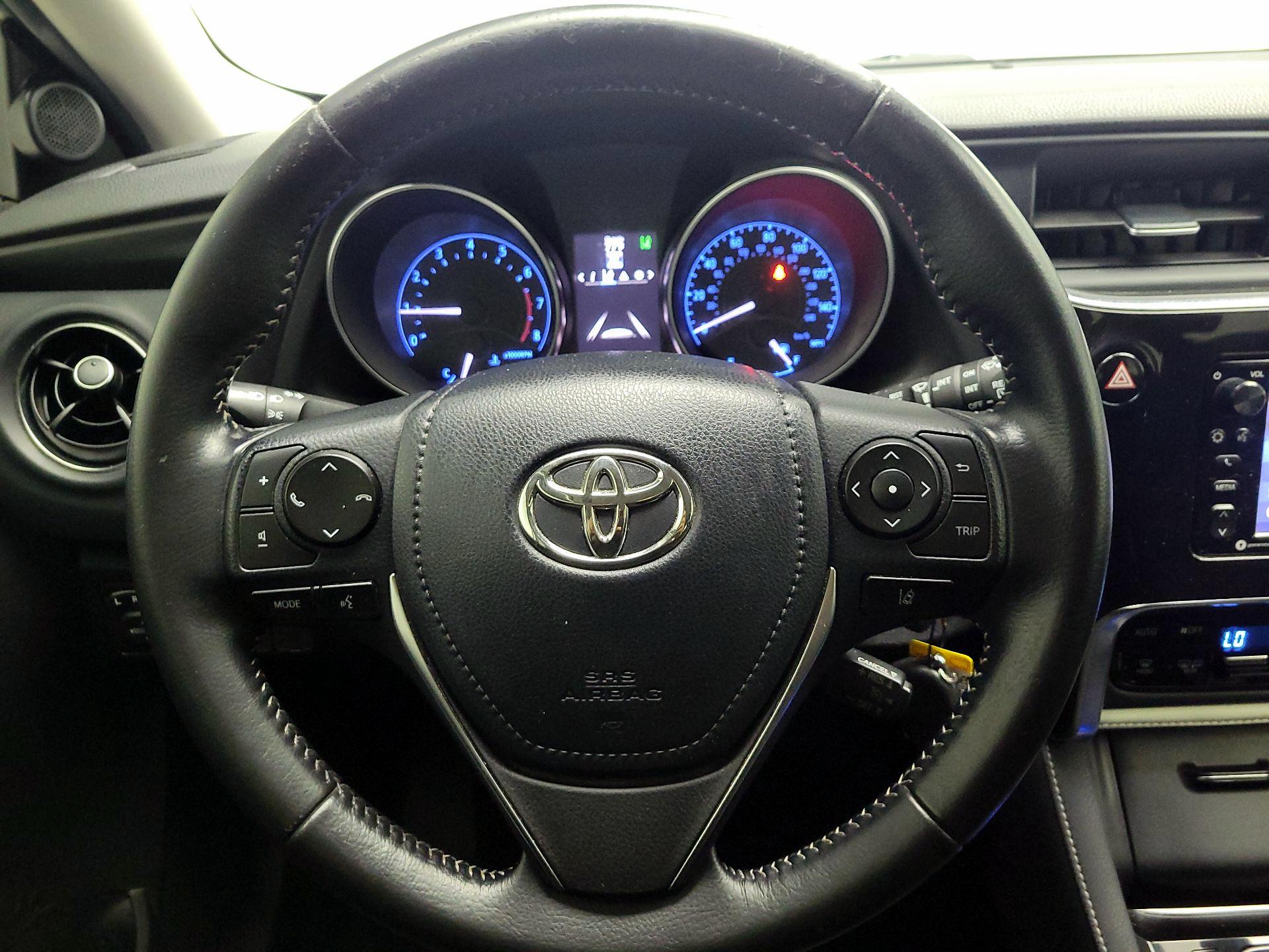Thumbnail: 2017 Toyota Corolla iM - 10