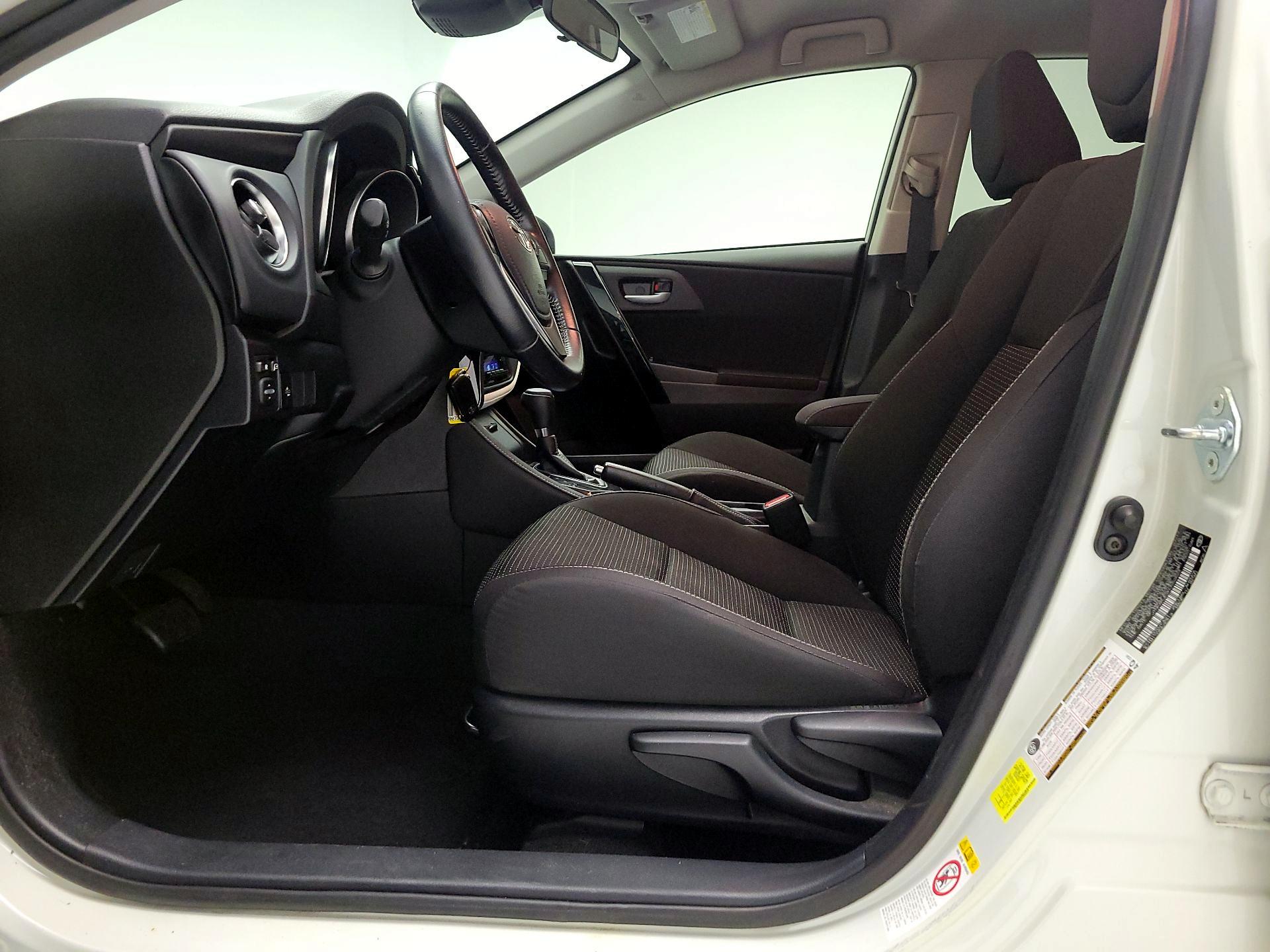 Thumbnail: 2017 Toyota Corolla iM - 11