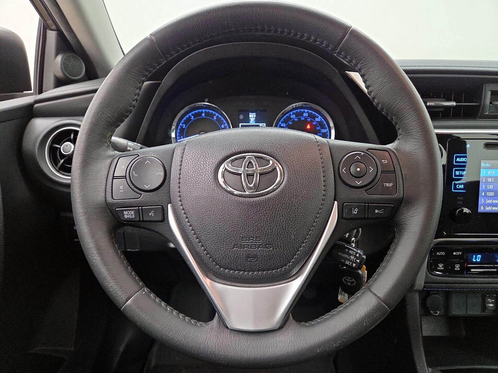 Thumbnail: 2018 Toyota Corolla - 10