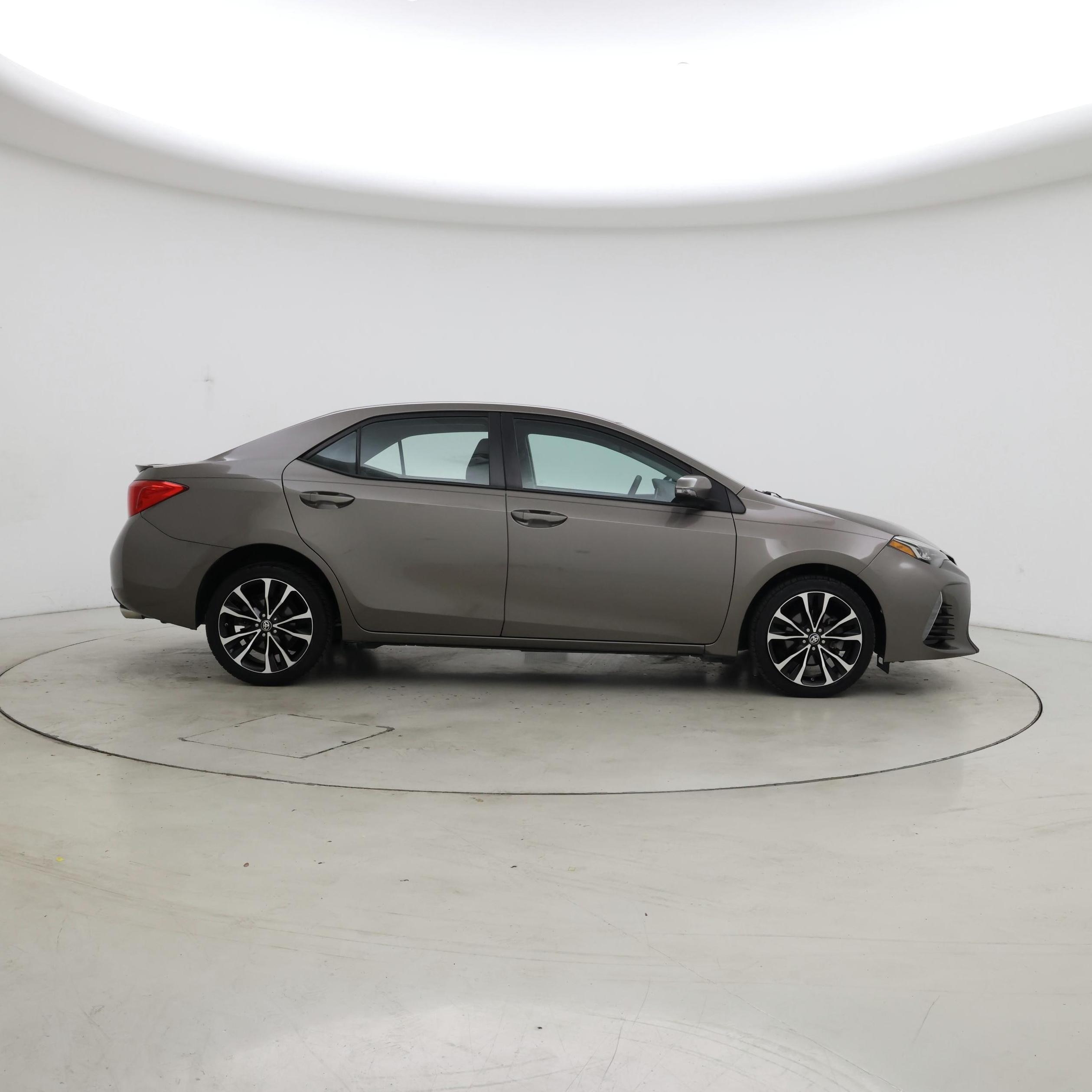 Thumbnail: 2018 Toyota Corolla - 7