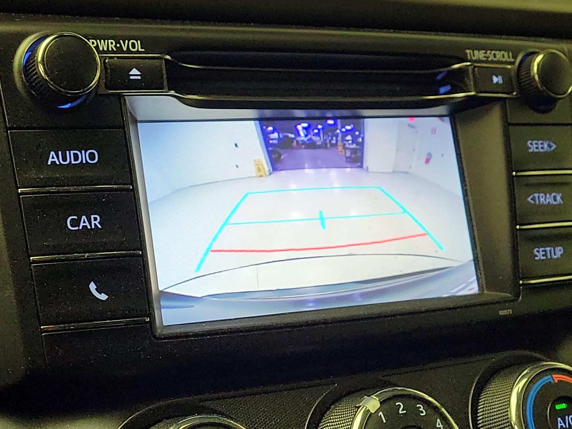 Thumbnail: 2017 Toyota RAV4 - 14