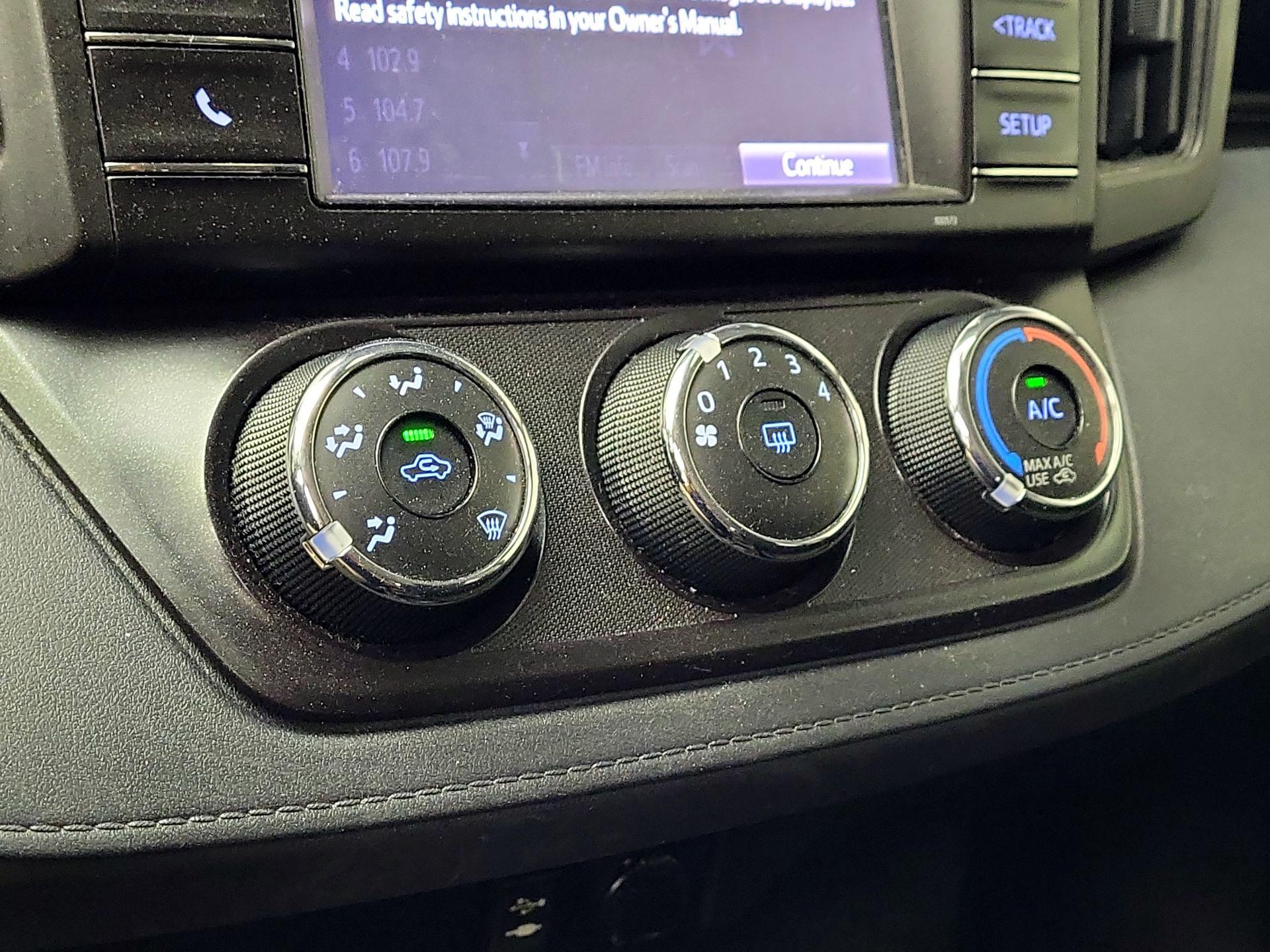 Thumbnail: 2017 Toyota RAV4 - 16