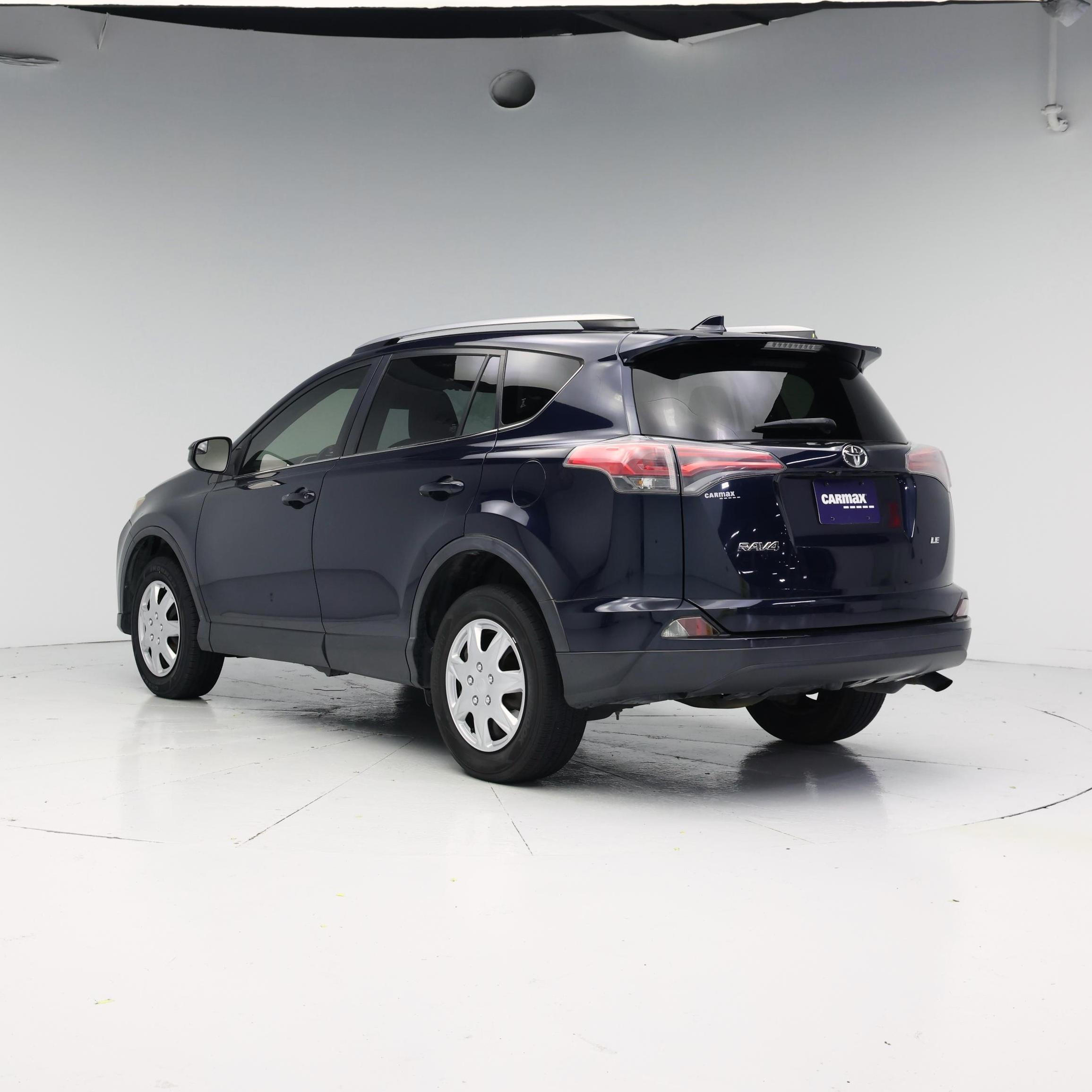 Thumbnail: 2017 Toyota RAV4 - 2