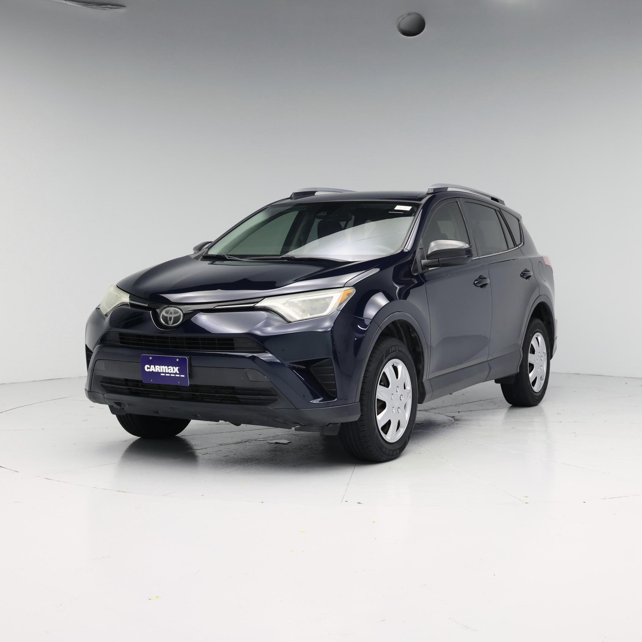 Thumbnail: 2017 Toyota RAV4 - 4