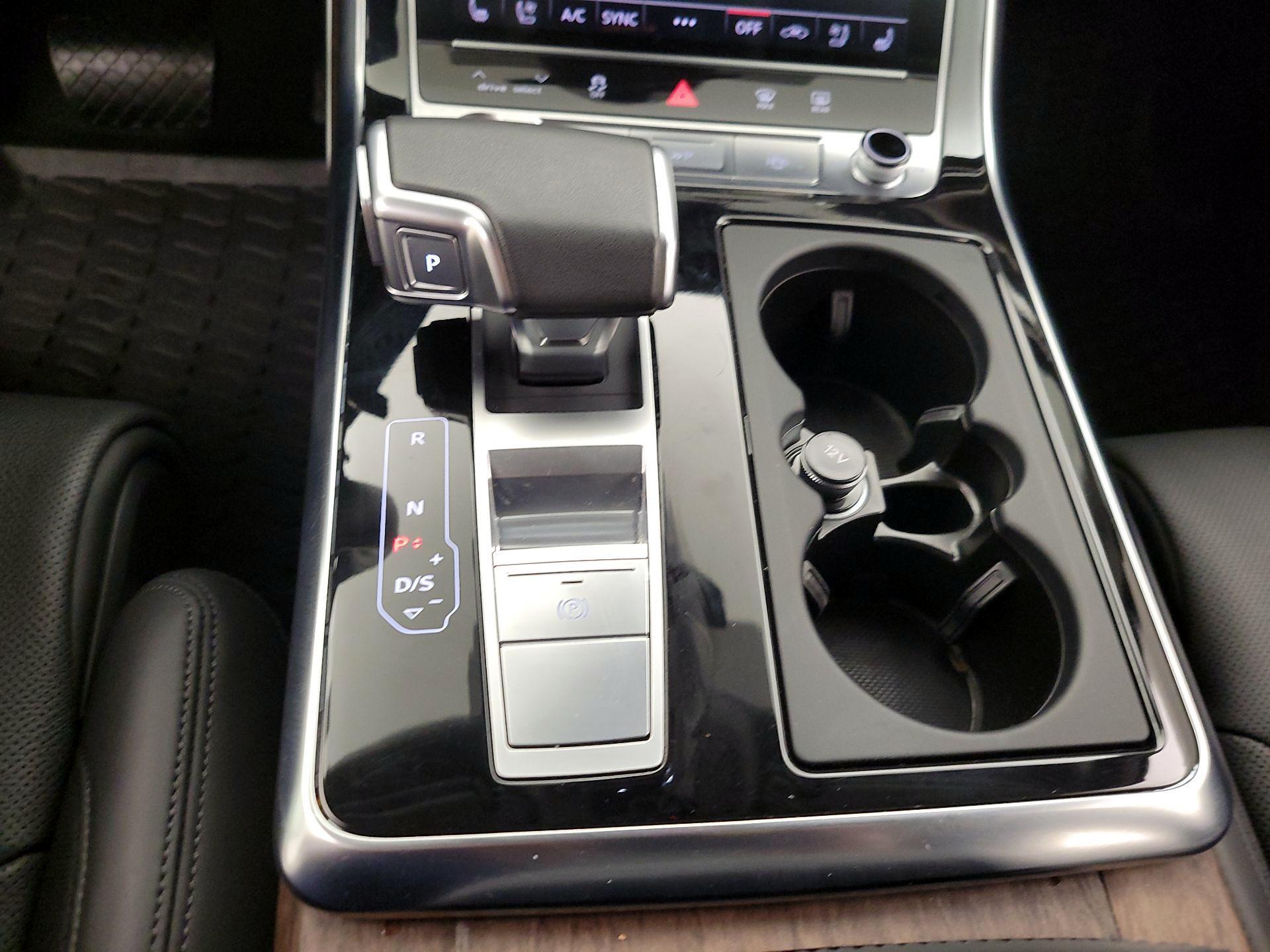 Thumbnail: 2023 Audi Q7 - 17