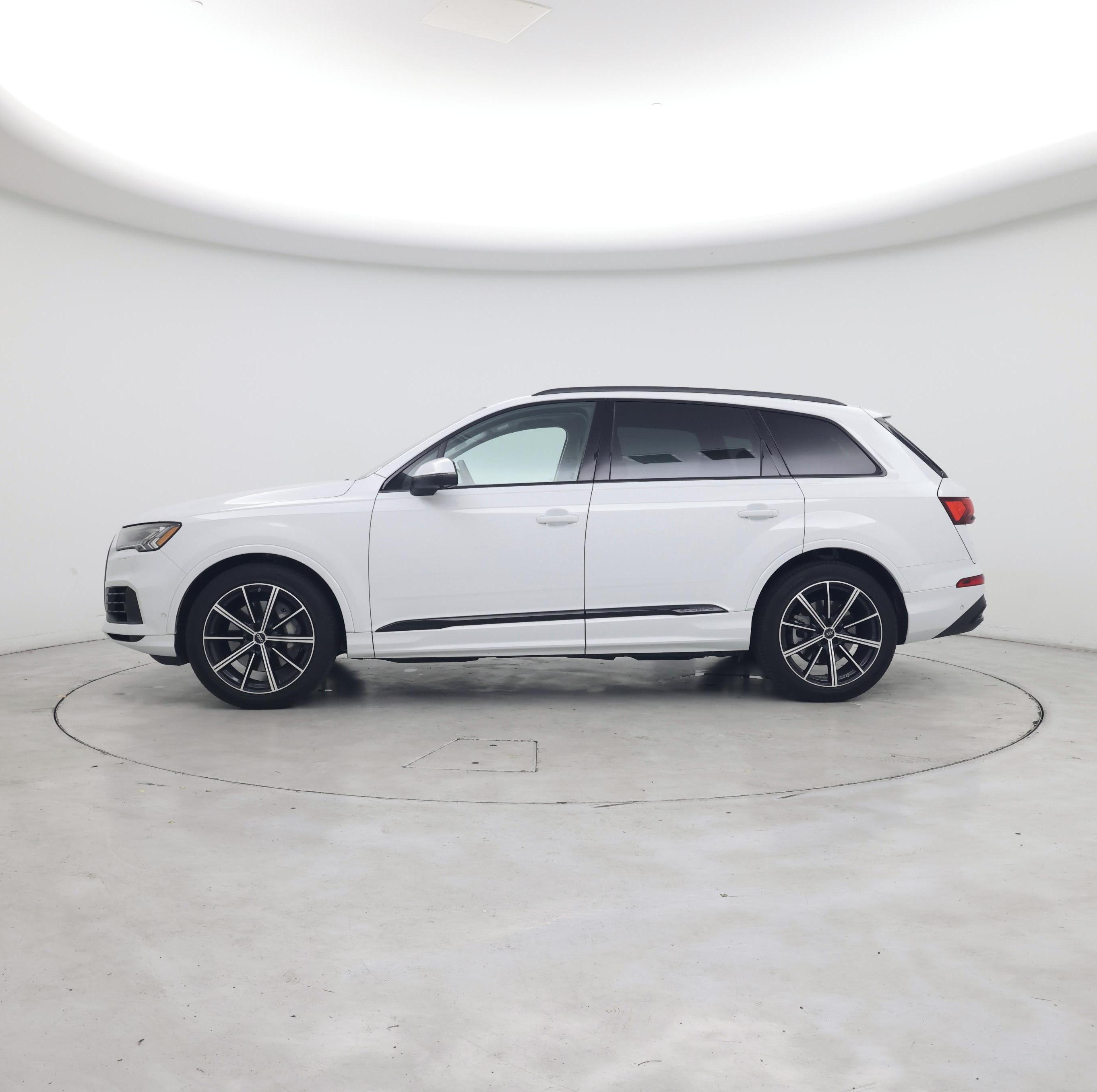 Thumbnail: 2023 Audi Q7 - 3