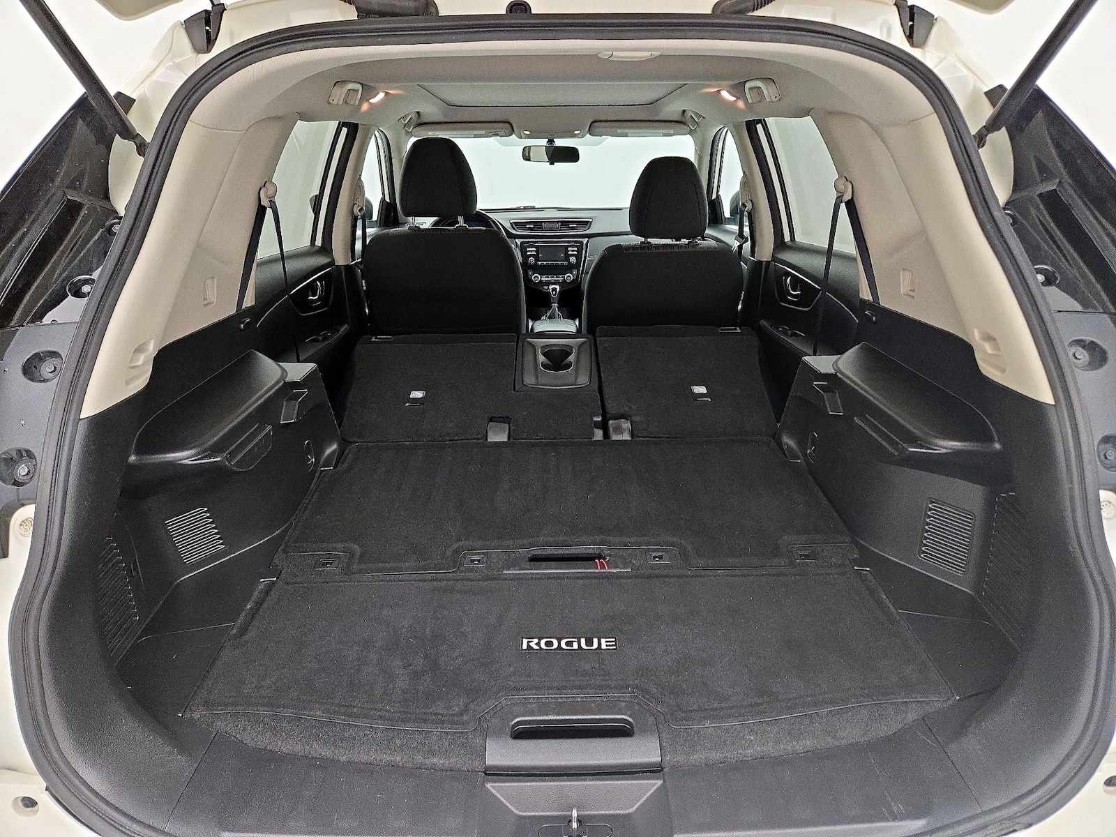 2017 Nissan Rogue SV - Photo 23