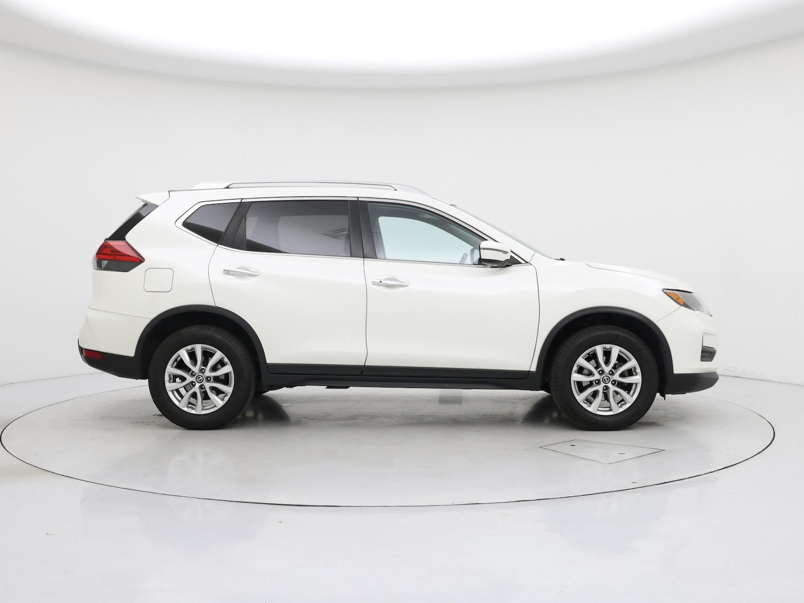 2017 Nissan Rogue SV - Photo 8