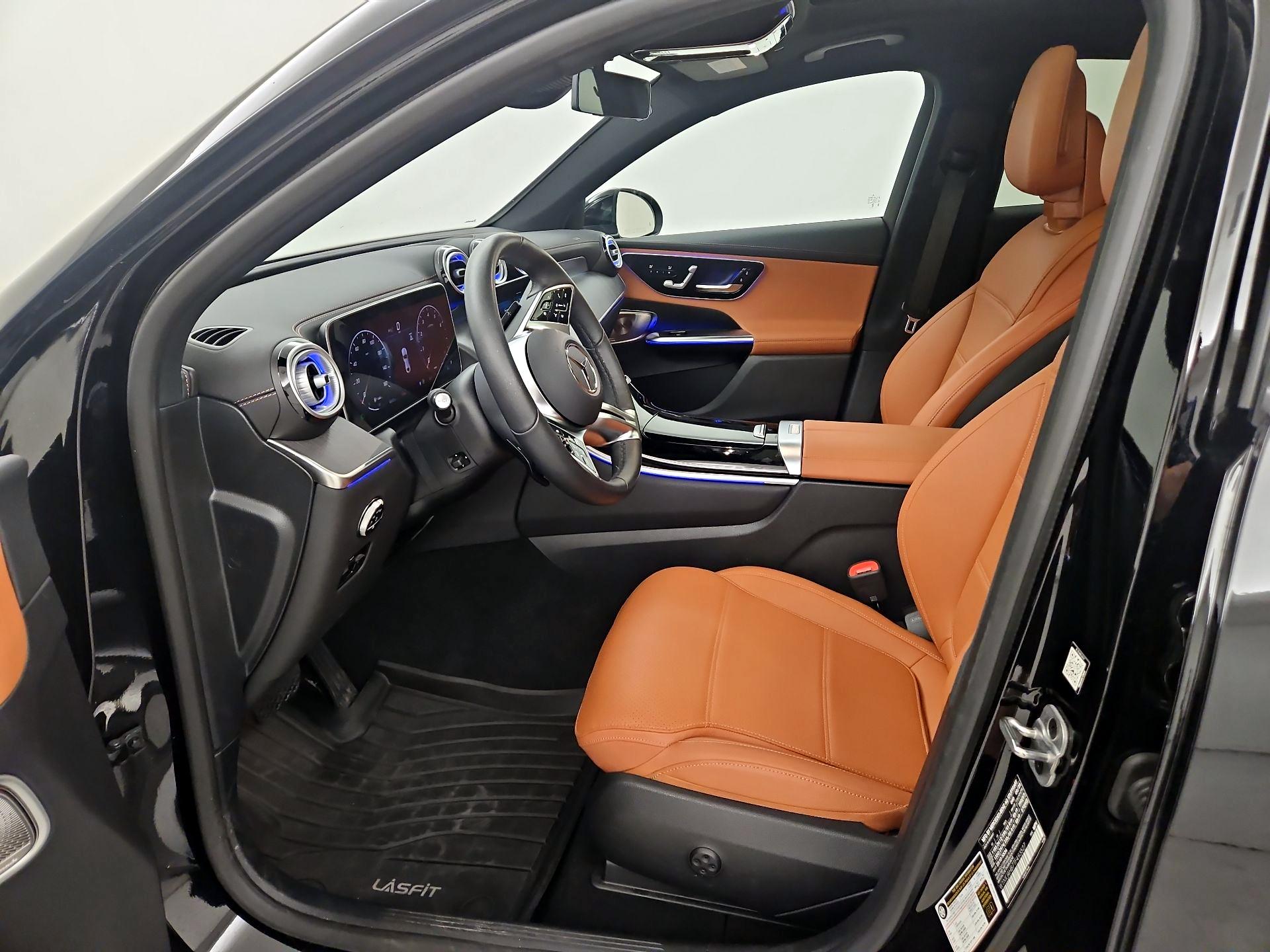 Thumbnail: 2026 Mercedes-Benz GLC - 11