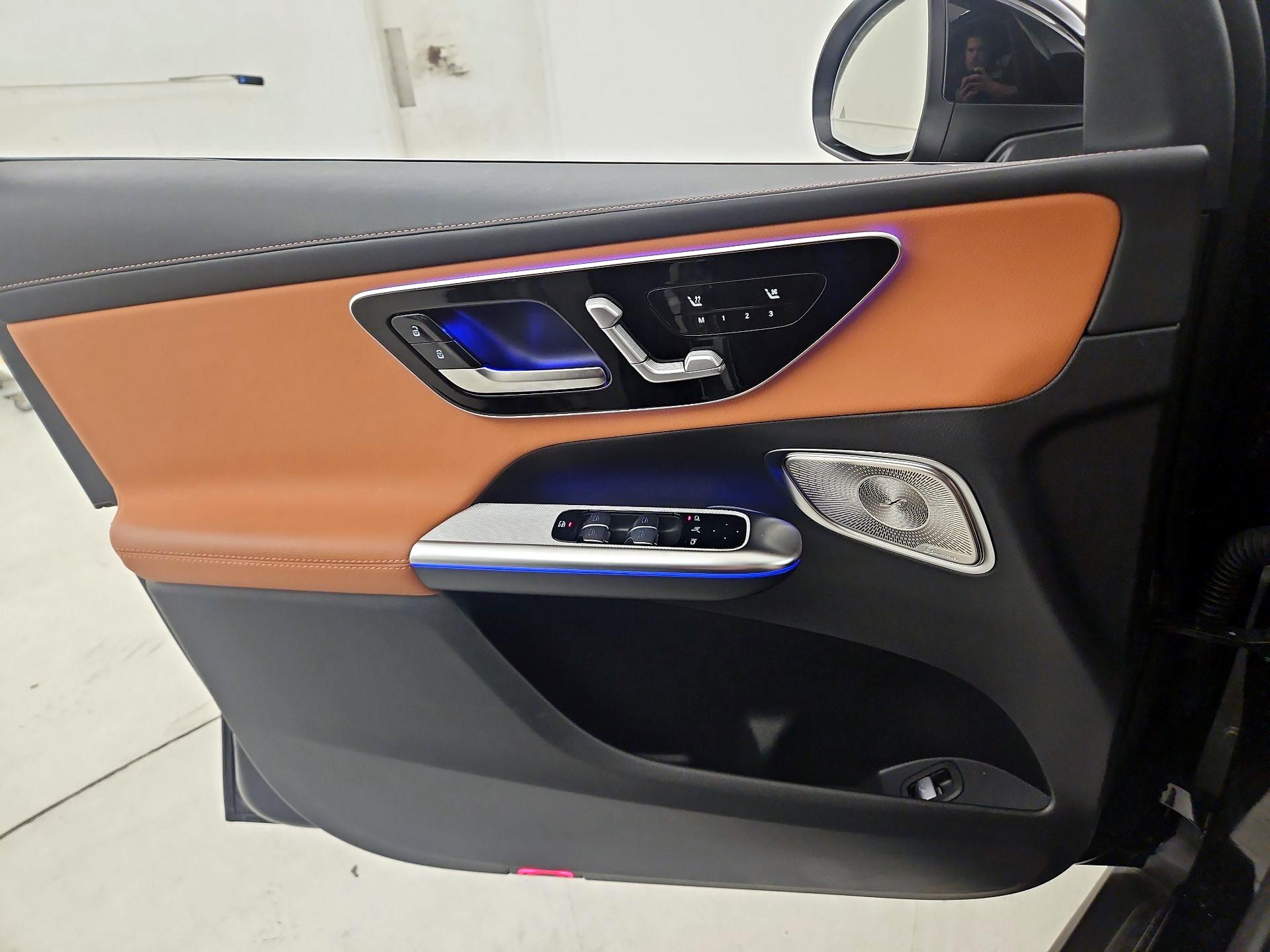 Thumbnail: 2026 Mercedes-Benz GLC - 12