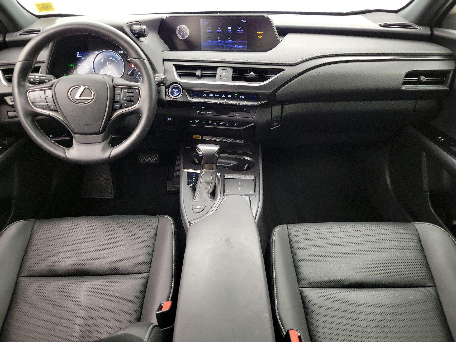 Thumbnail: 2020 Lexus UX - 9