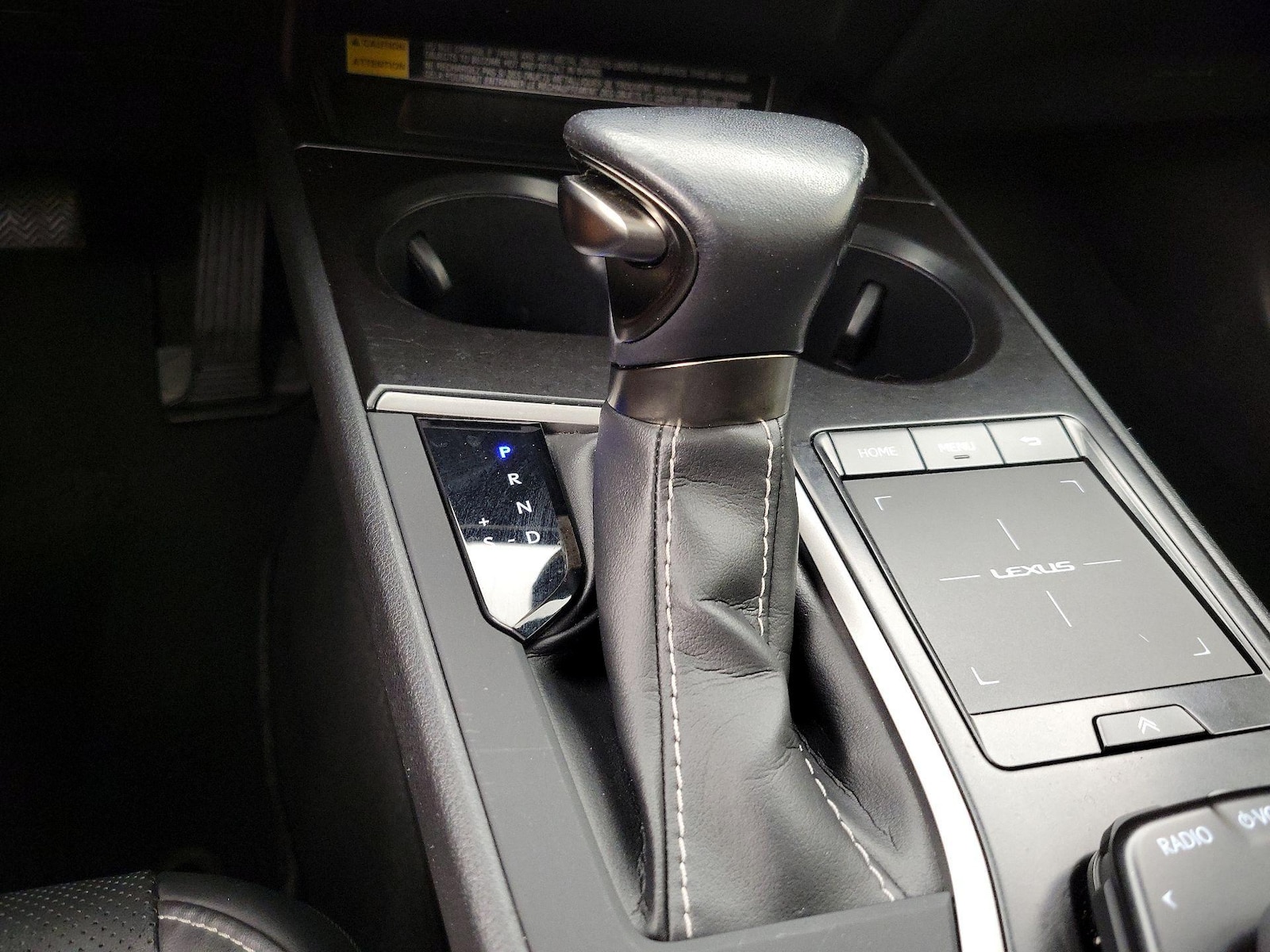 2020 Lexus UX Hybrid 250h - Photo 17