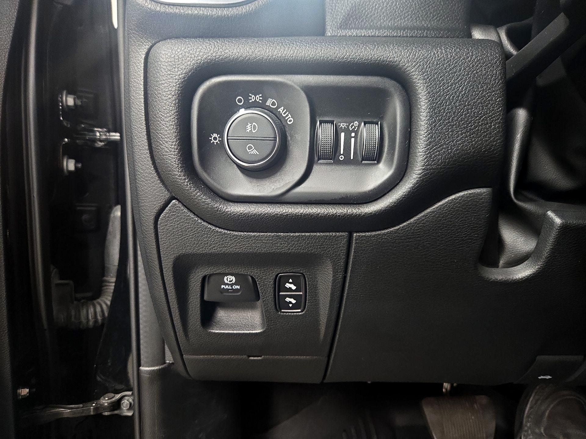 Thumbnail: 2023 RAM 1500 - 13