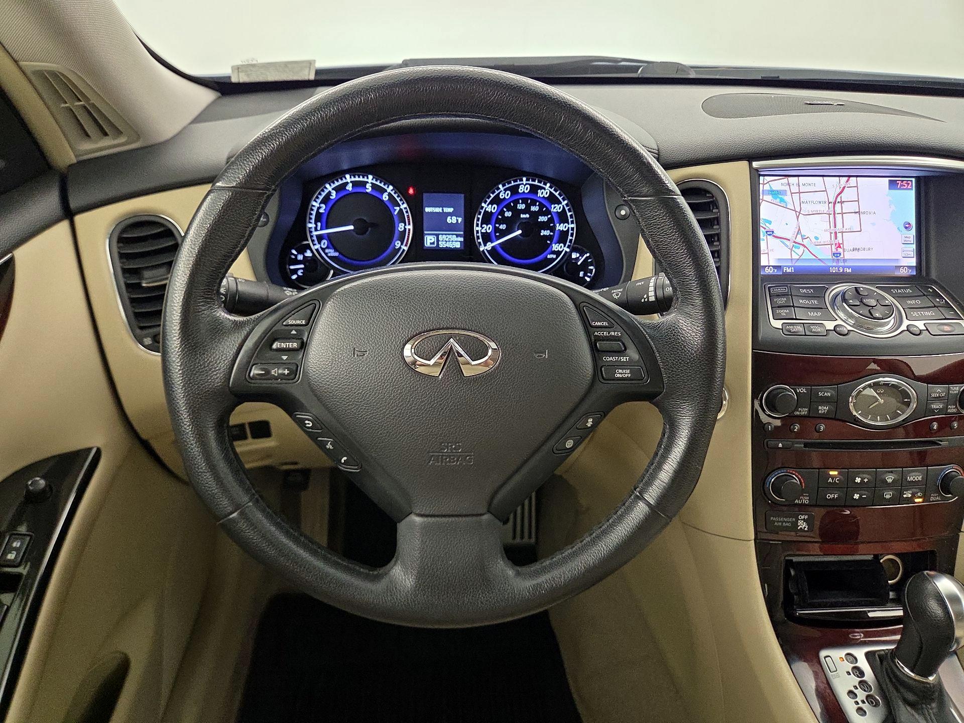 Thumbnail: 2017 INFINITI QX50 - 10