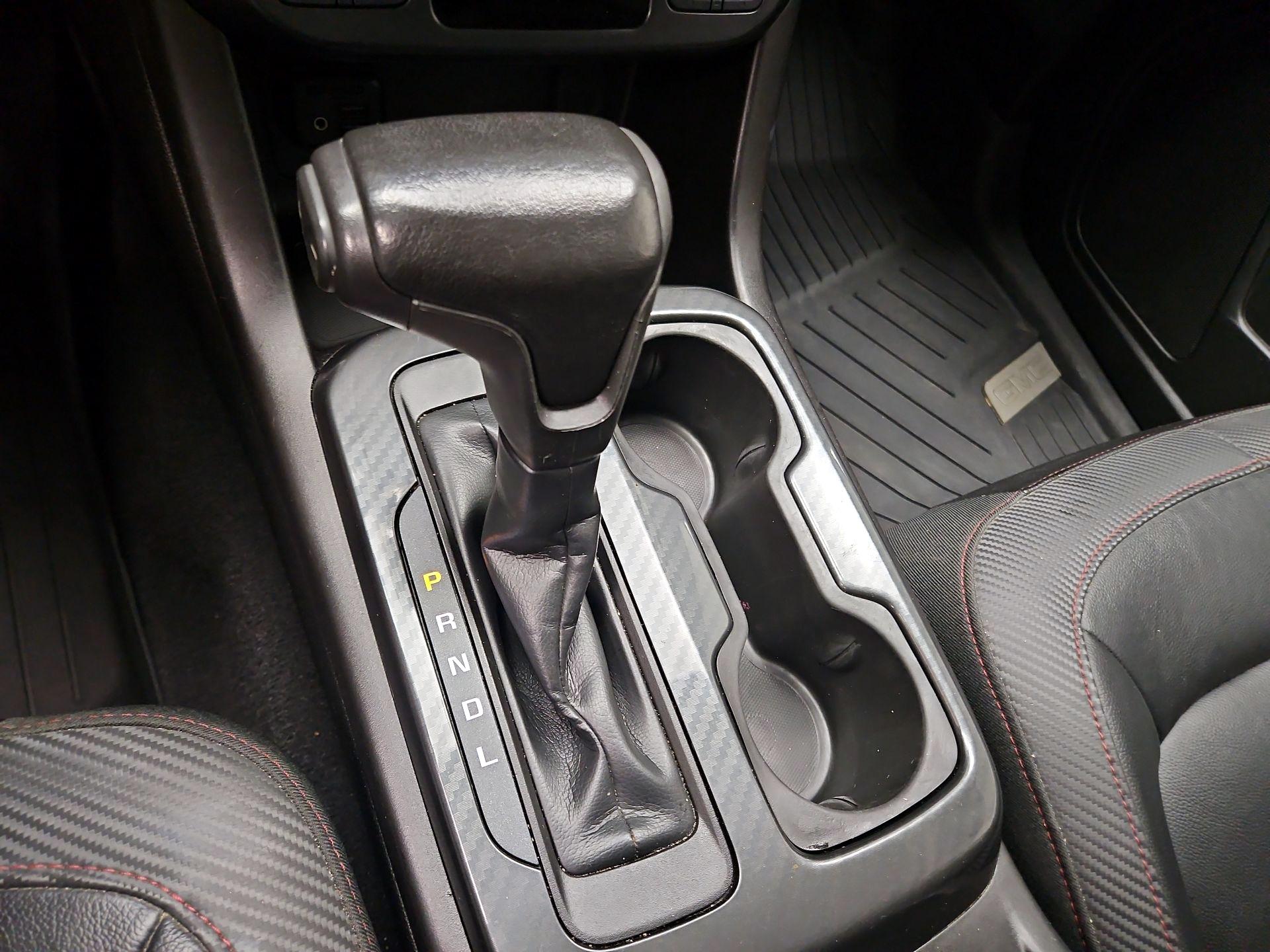 Thumbnail: 2019 GMC Canyon - 18