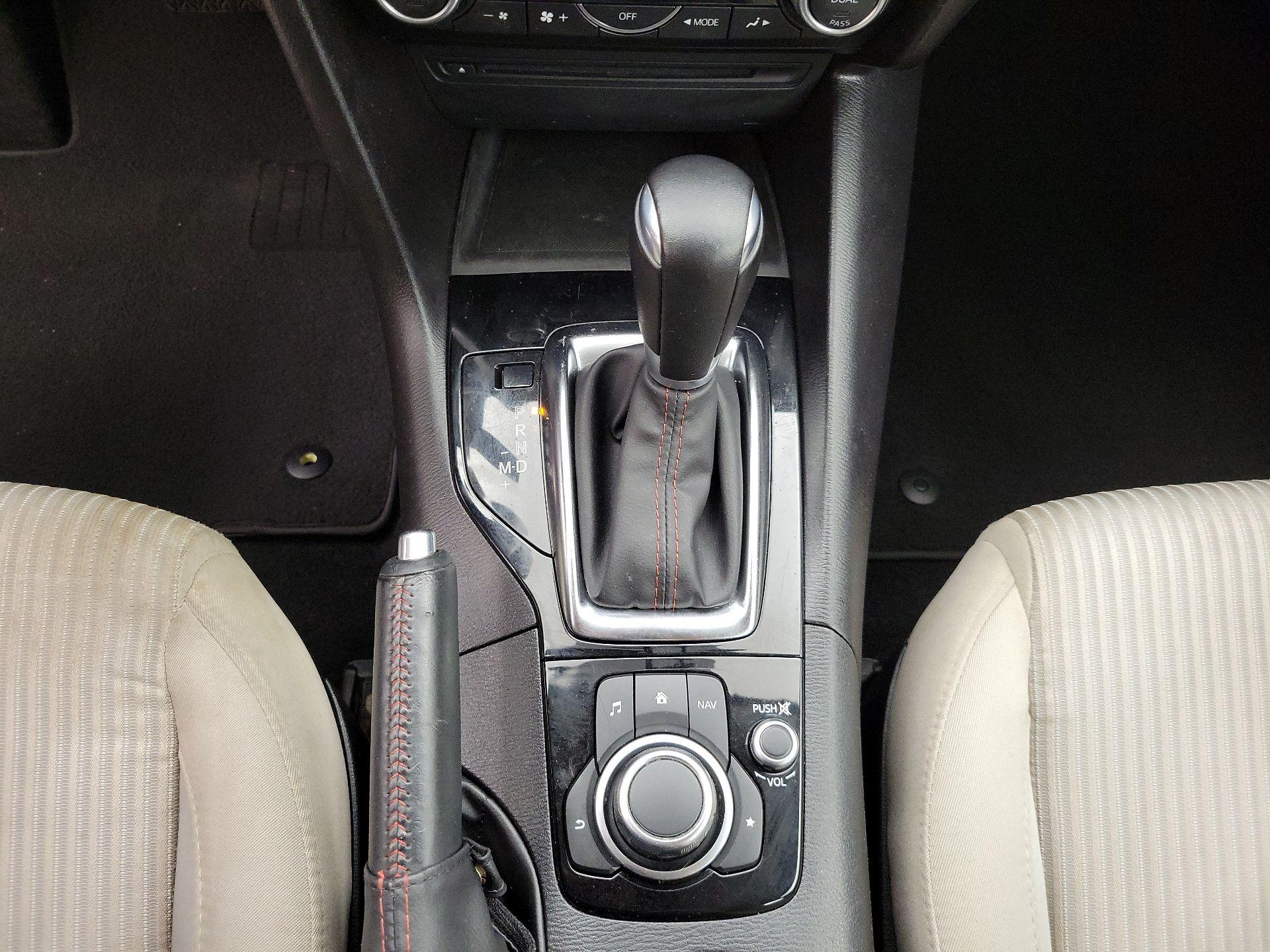 Thumbnail: 2016 Mazda Mazda3 - 17