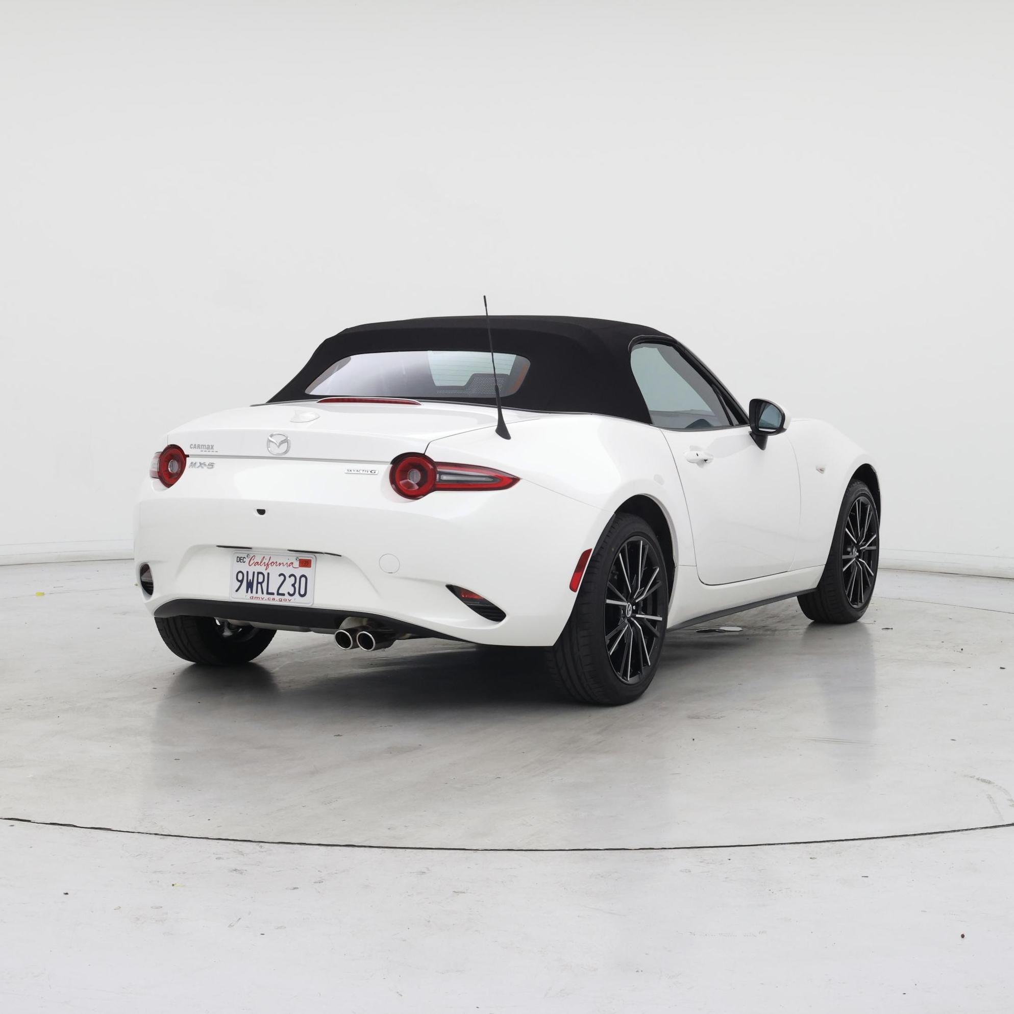 Thumbnail: 2025 Mazda MX-5 Miata - 8