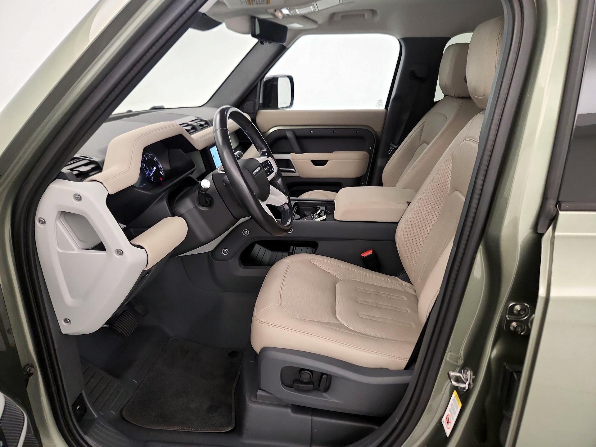 Thumbnail: 2022 Land Rover Defender - 11