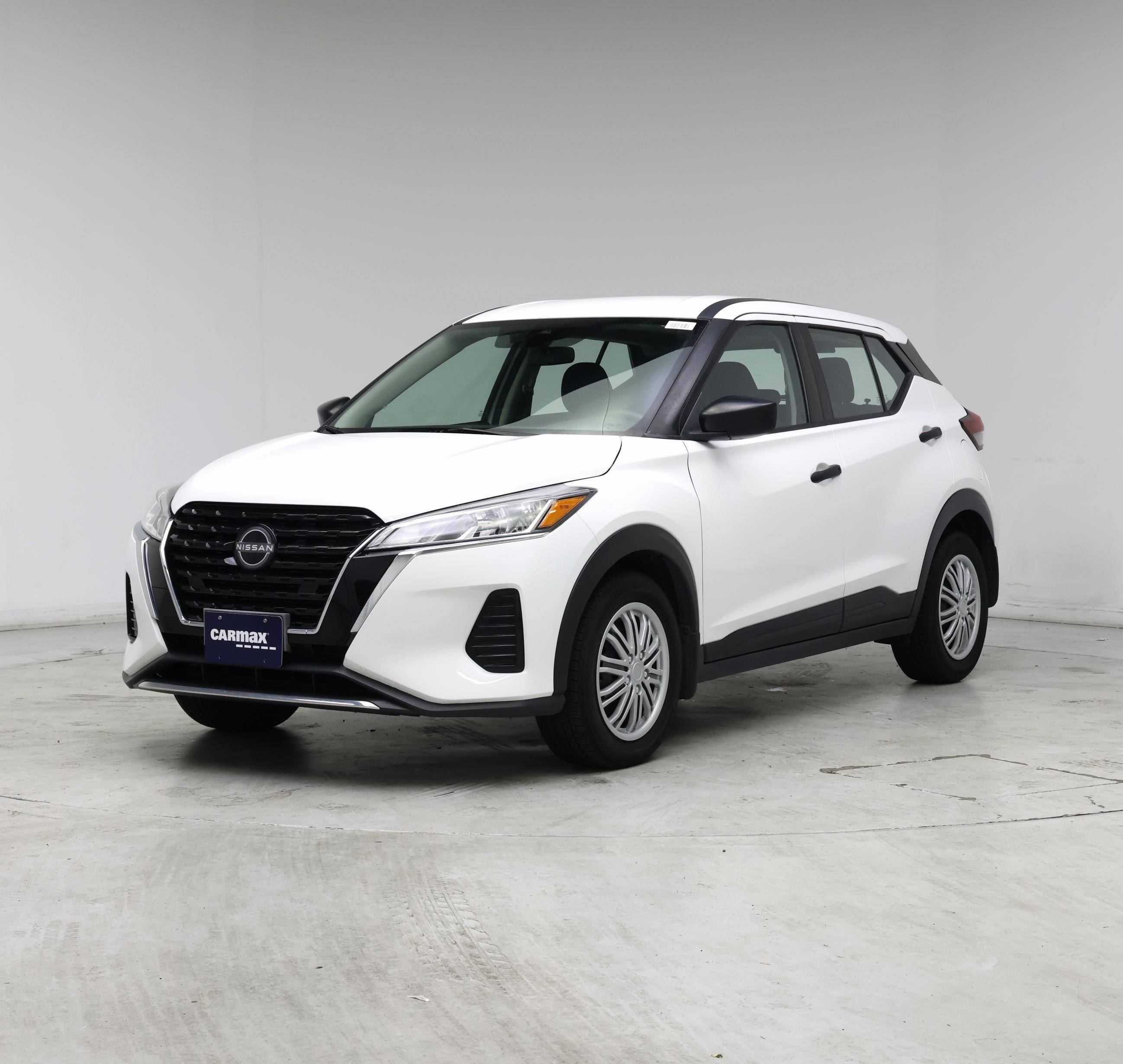 Thumbnail: 2022 Nissan Kicks - 4