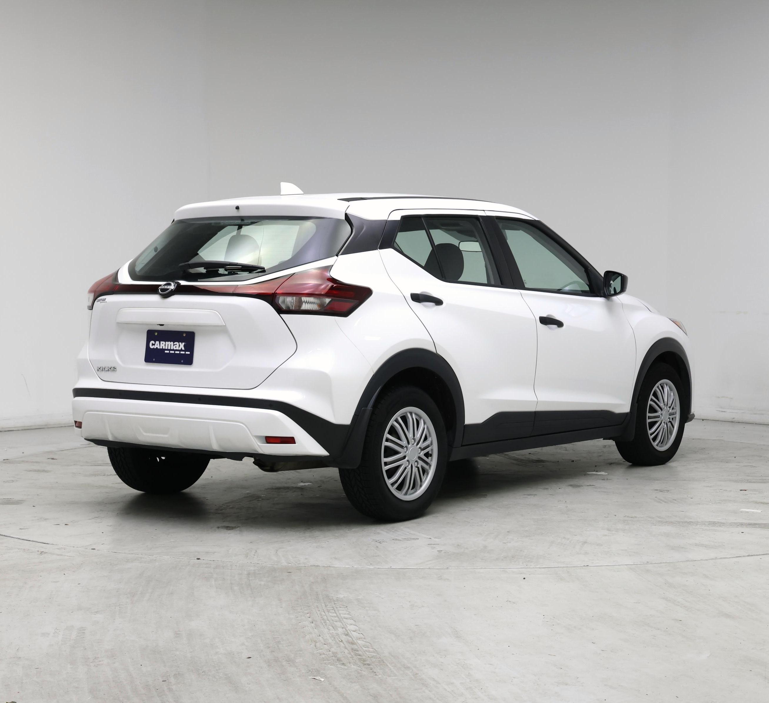 Thumbnail: 2022 Nissan Kicks - 8