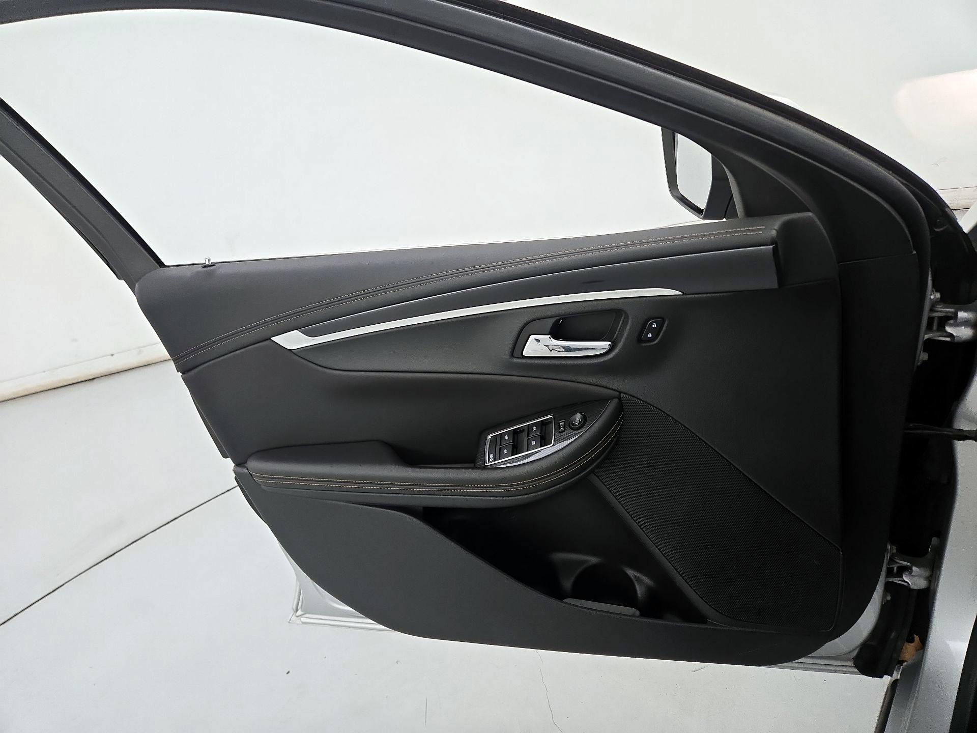 Thumbnail: 2018 Chevrolet Impala - 12