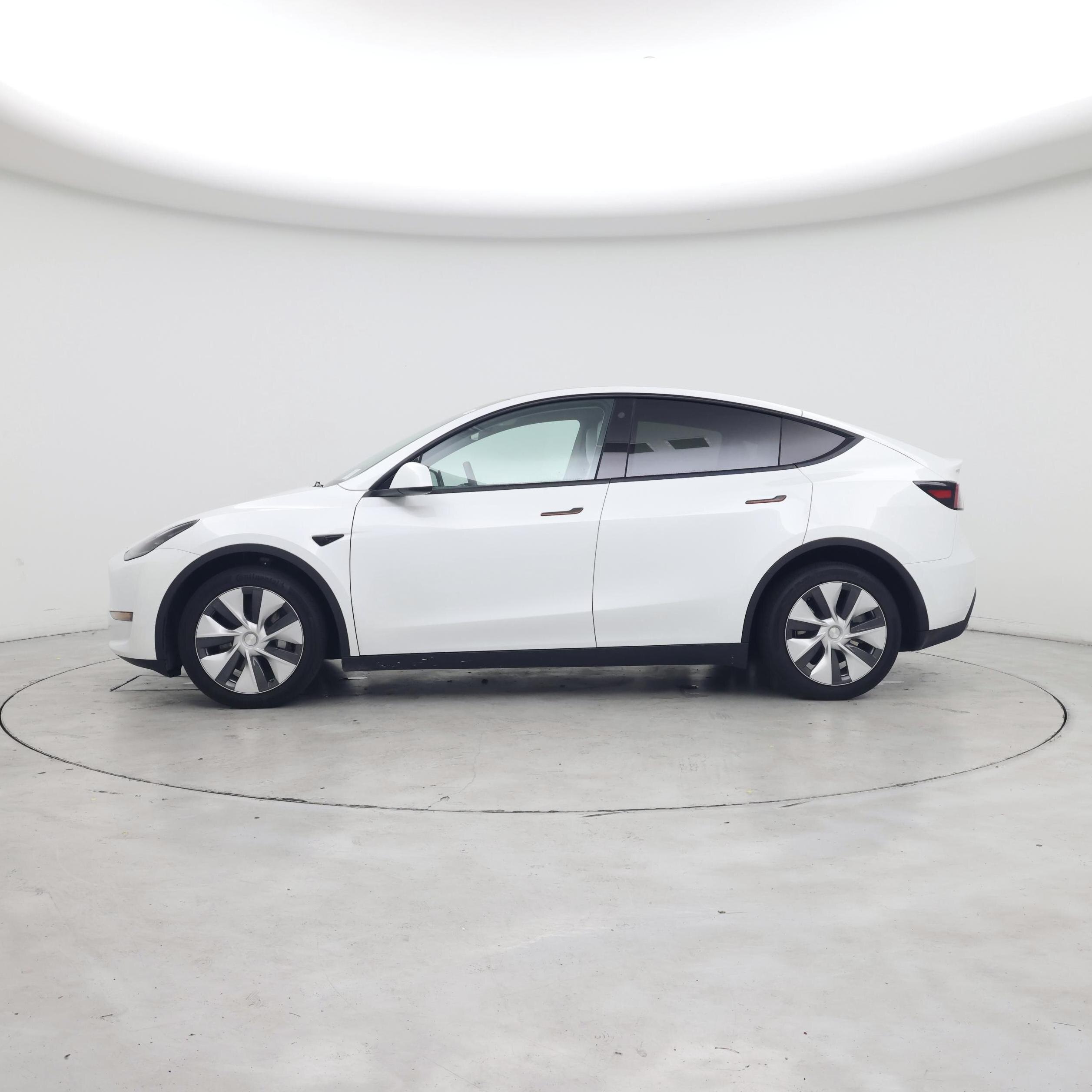 Thumbnail: 2023 Tesla Model Y - 3