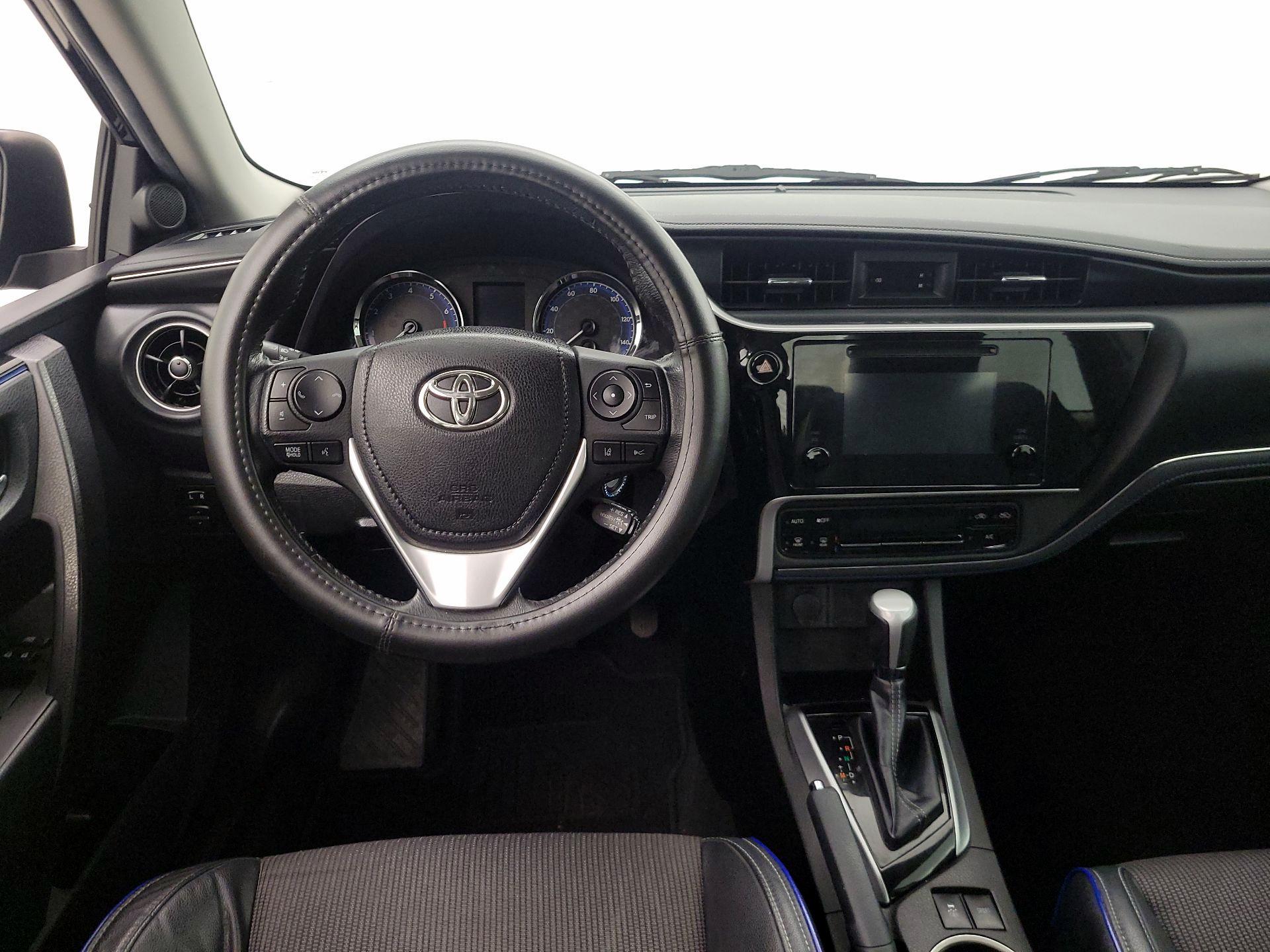 Thumbnail: 2019 Toyota Corolla - 10