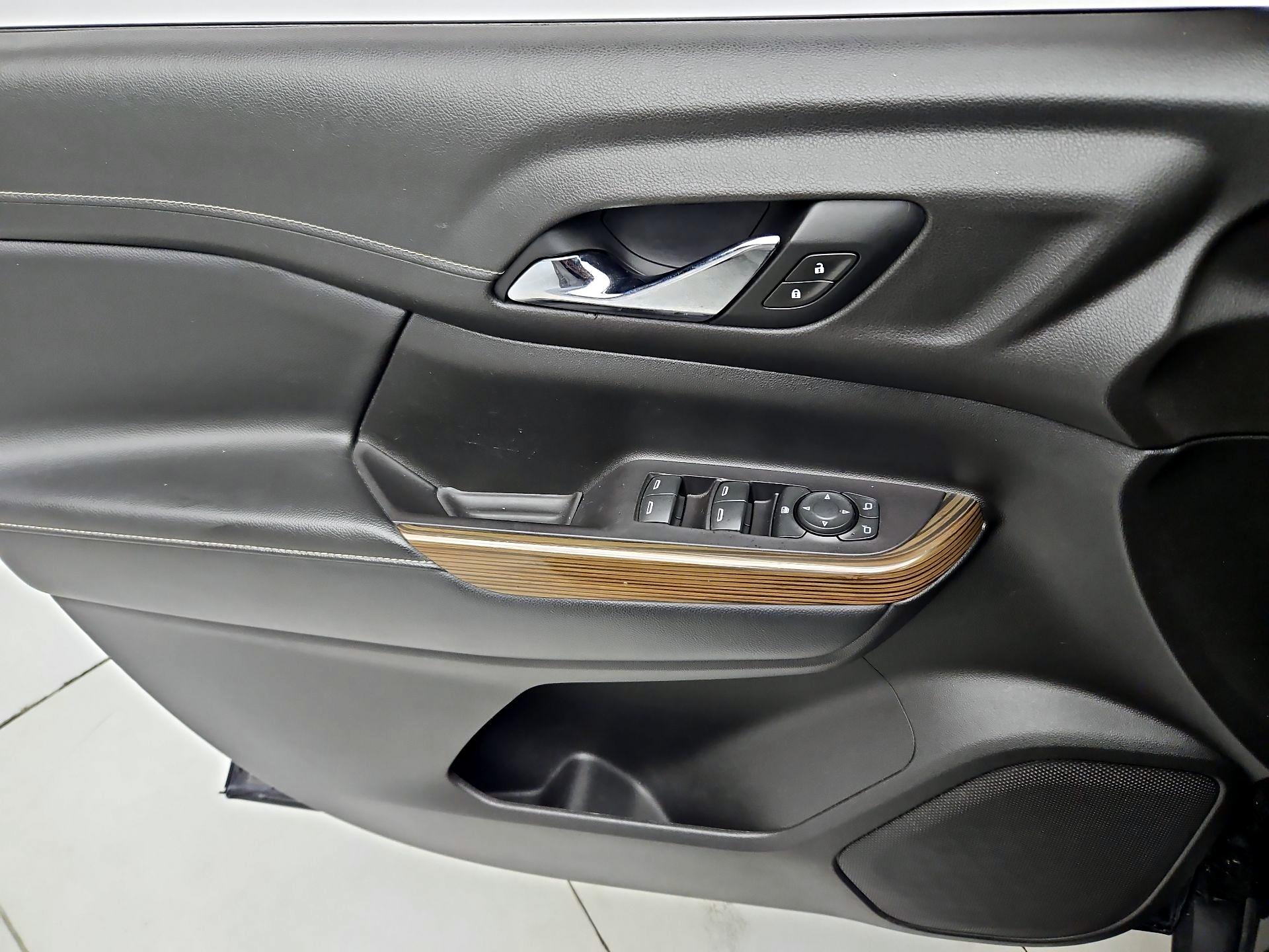 Thumbnail: 2019 GMC Acadia - 12